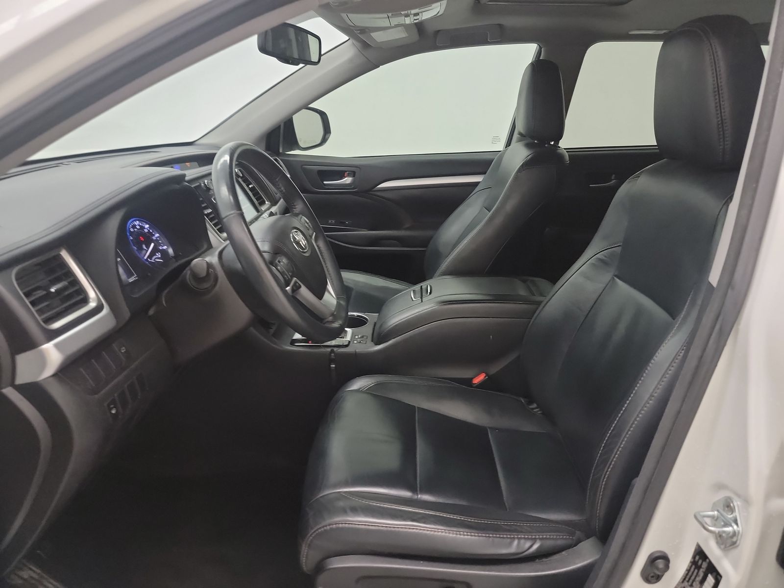 2016 Toyota Highlander XLE FWD