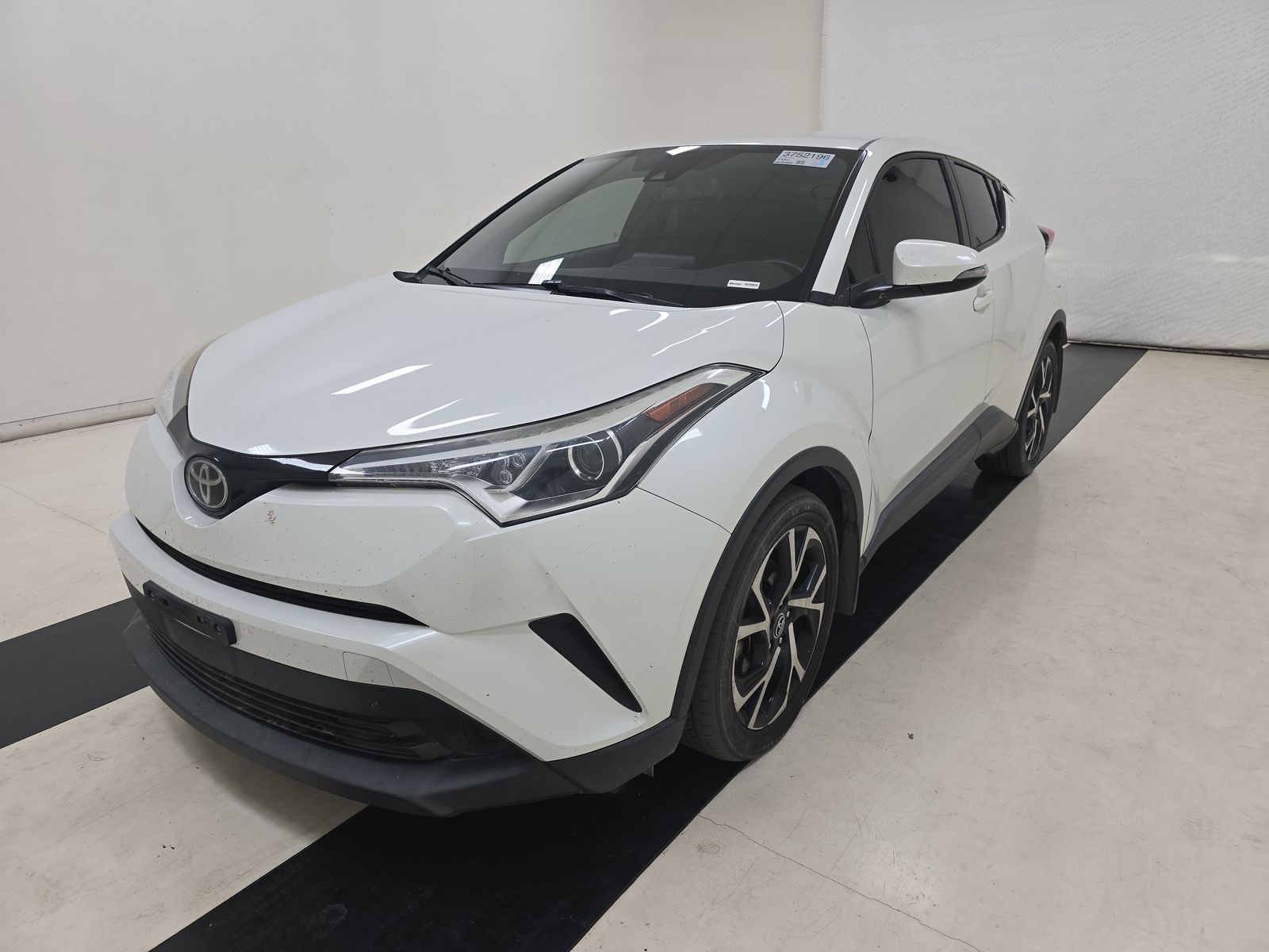 2018 Toyota C-HR XLE FWD