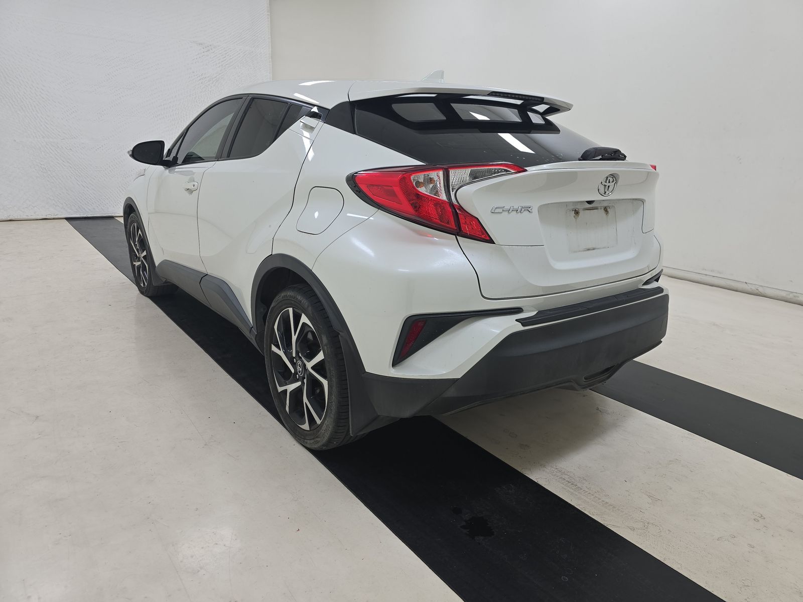 2018 Toyota C-HR XLE FWD