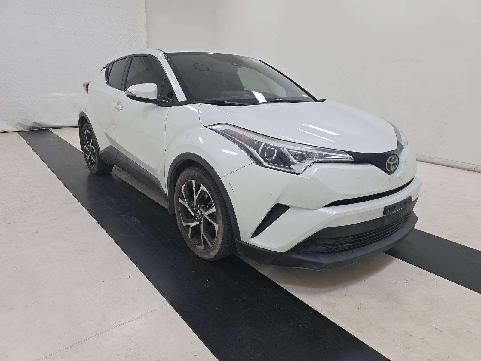 2018 Toyota C-HR XLE FWD