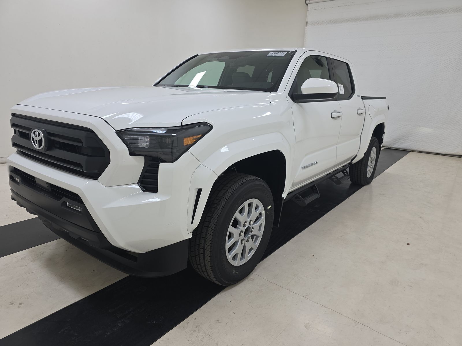 2024 Toyota Tacoma SR5 Crew Cab Short Bed