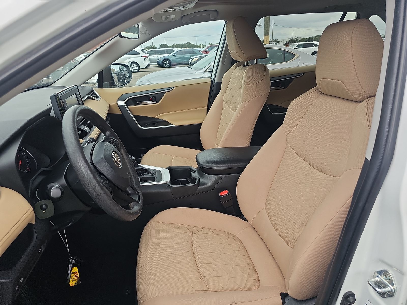 2022 Toyota RAV4 XLE FWD