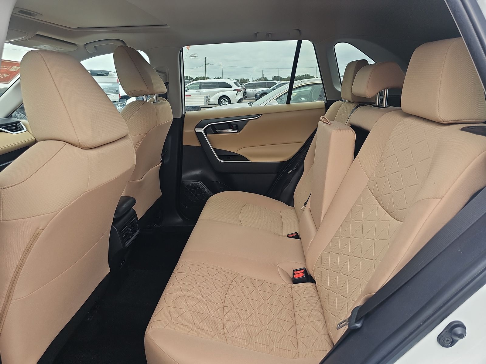 2022 Toyota RAV4 XLE FWD