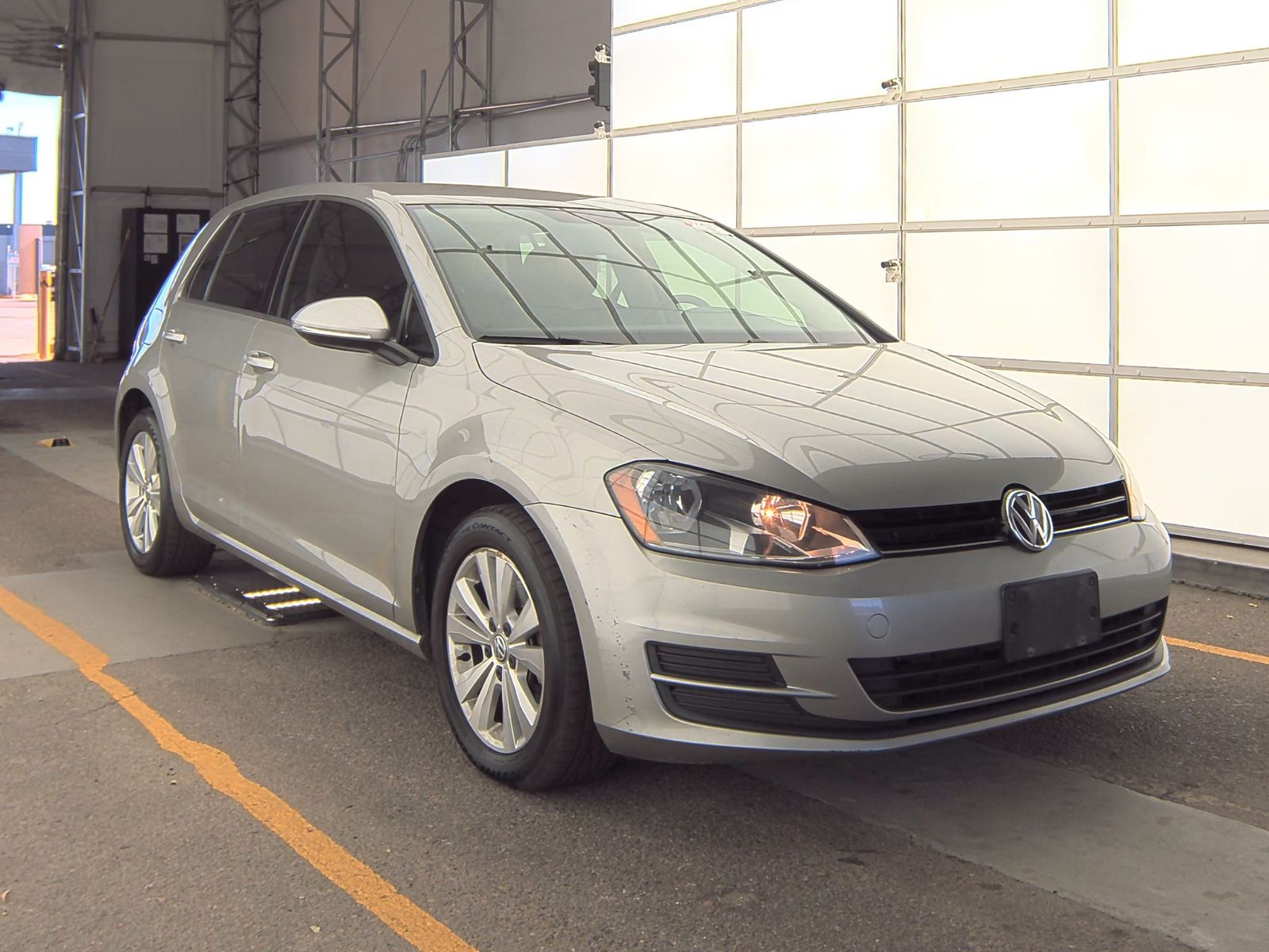 2015 Volkswagen Golf 2.0L TDI S FWD