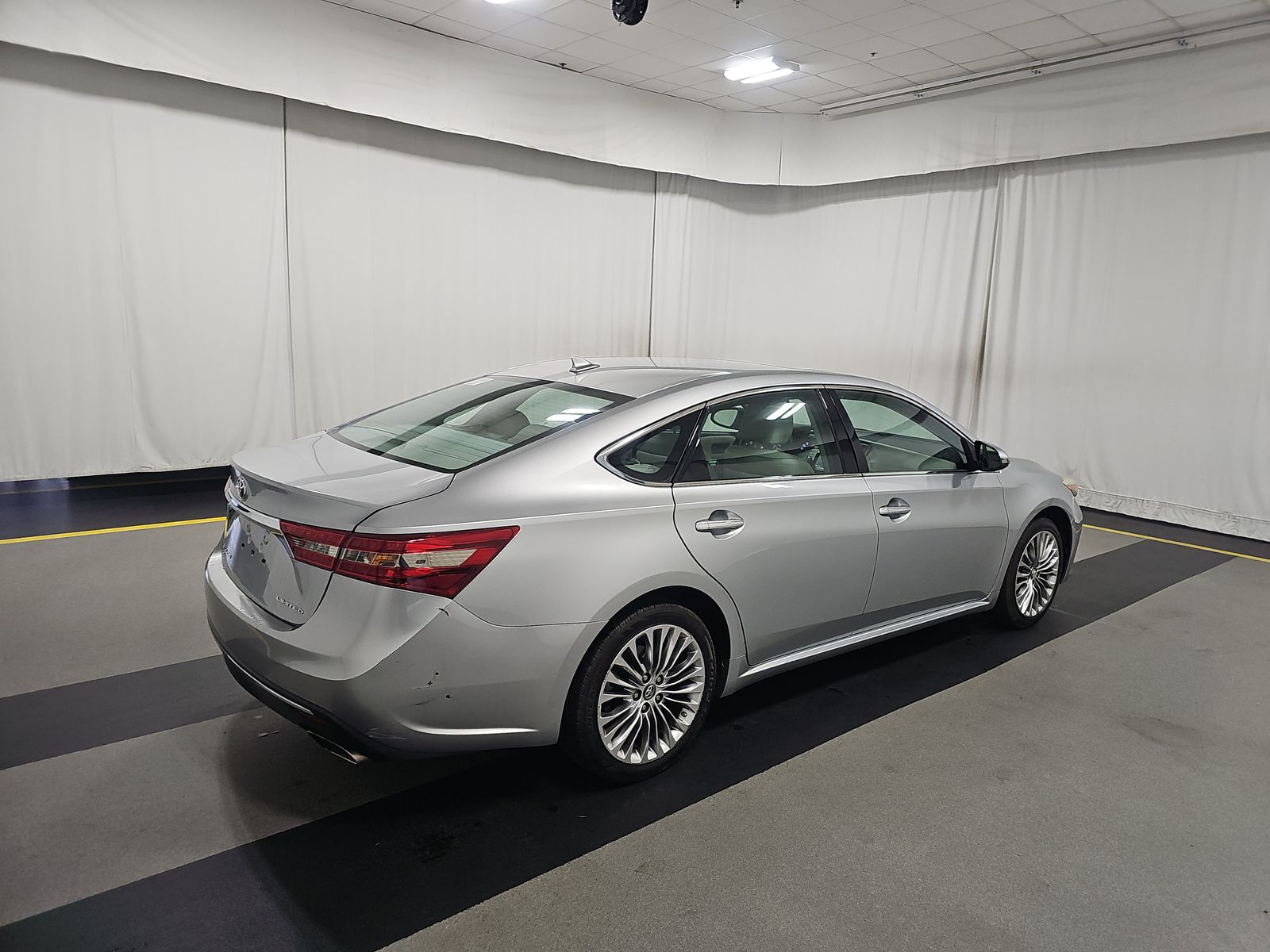 2018 Toyota Avalon Limited FWD