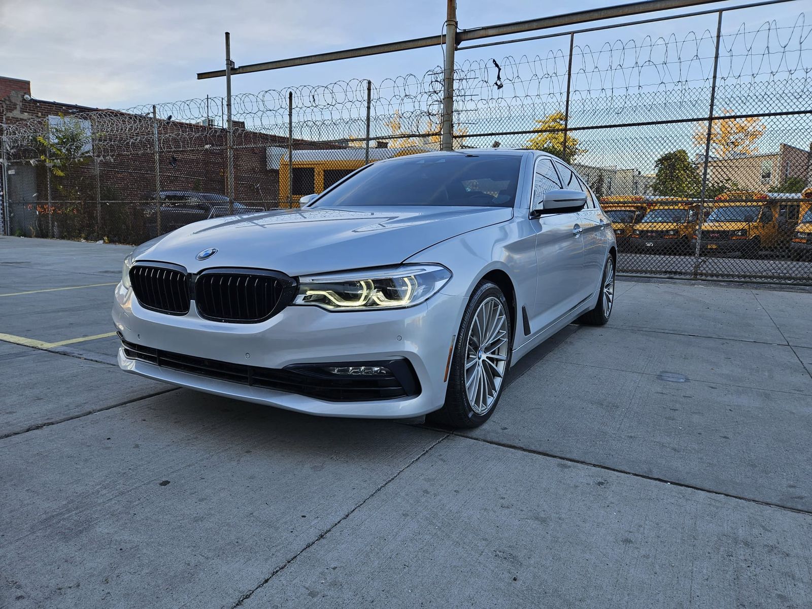 2018 BMW 5 Series Sedan 530i xDrive