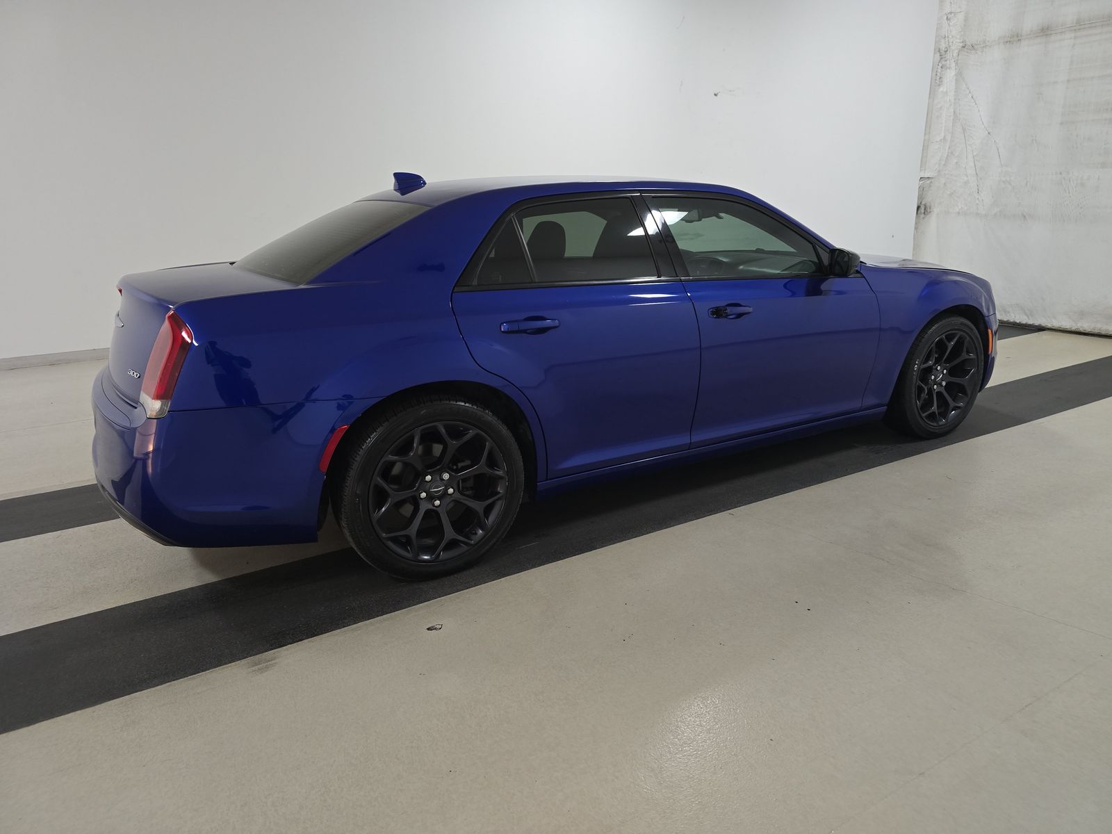 2019 Chrysler 300 Touring RWD