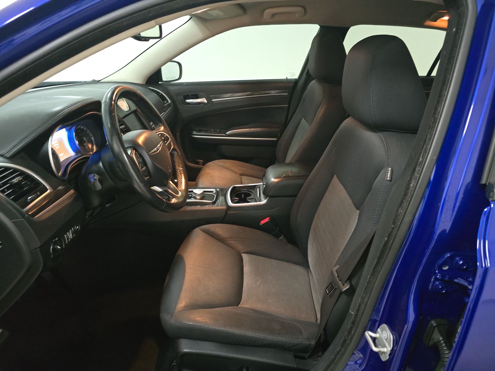 2019 Chrysler 300 Touring RWD