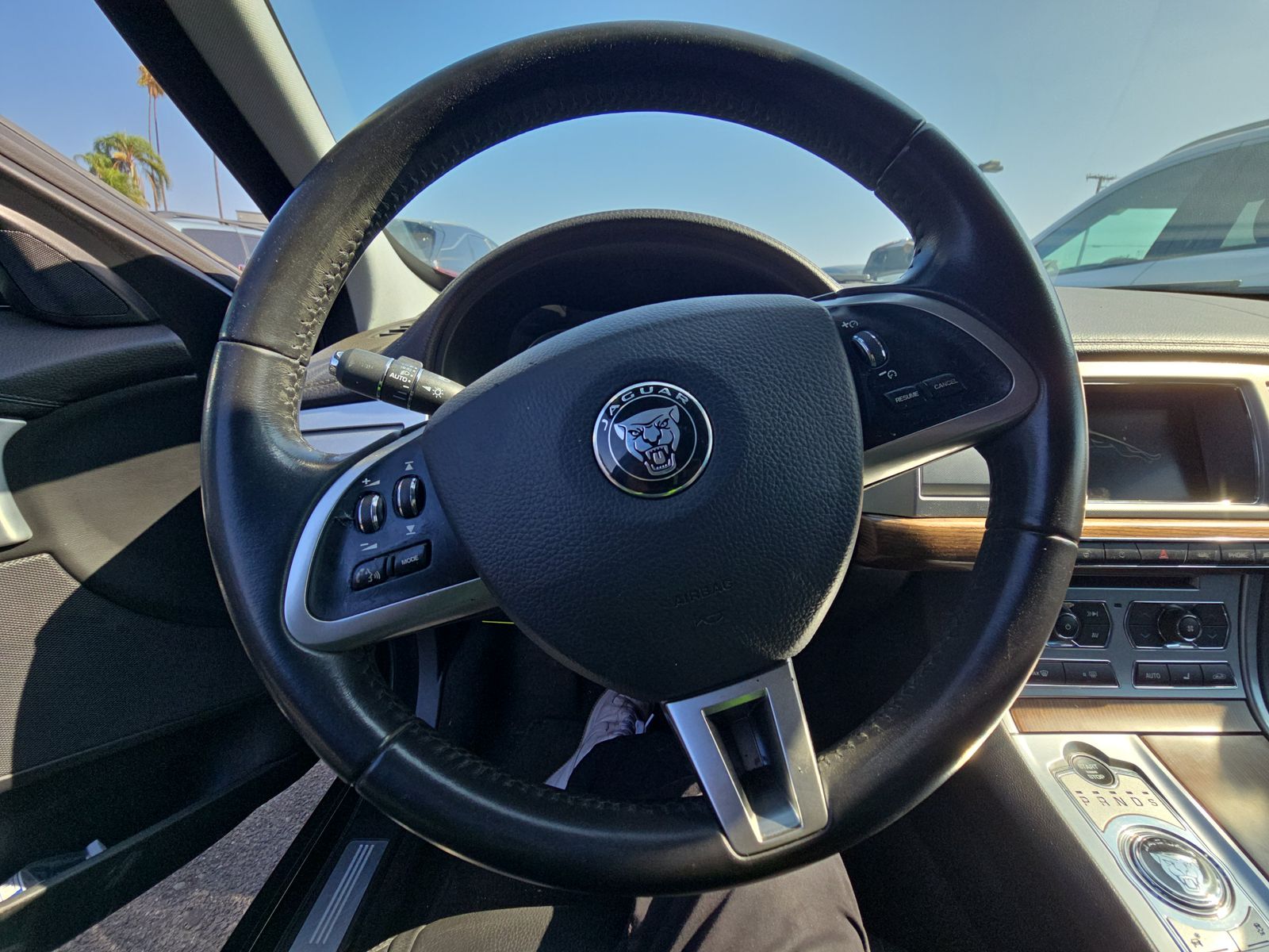 2014 Jaguar XF 2.0T FWD