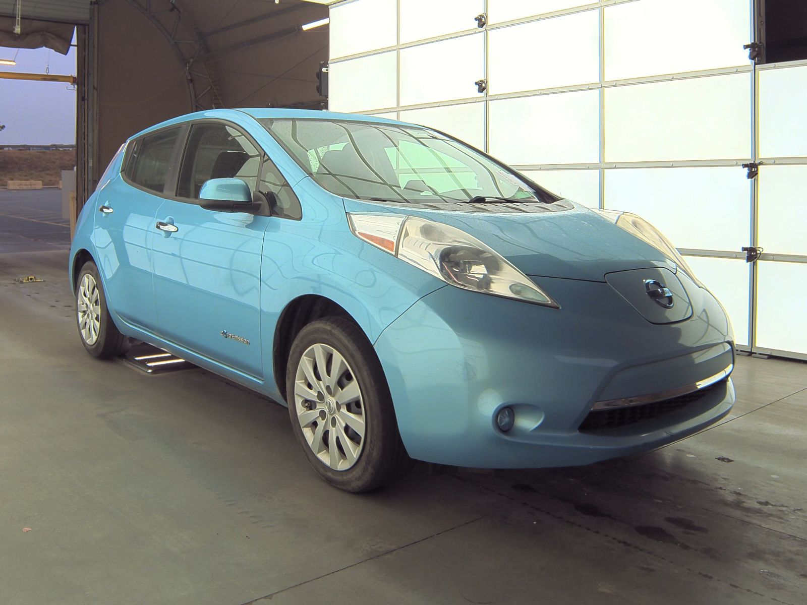 2015 Nissan LEAF S FWD