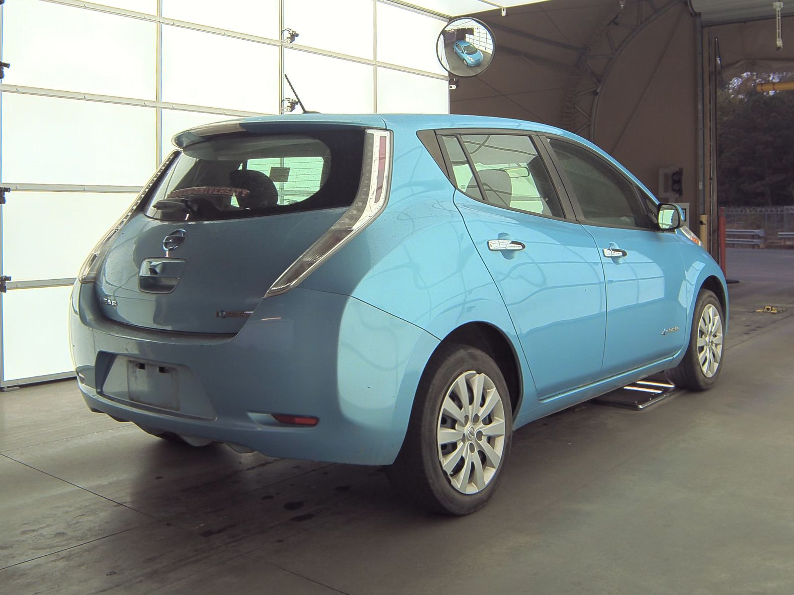 2015 Nissan LEAF S FWD