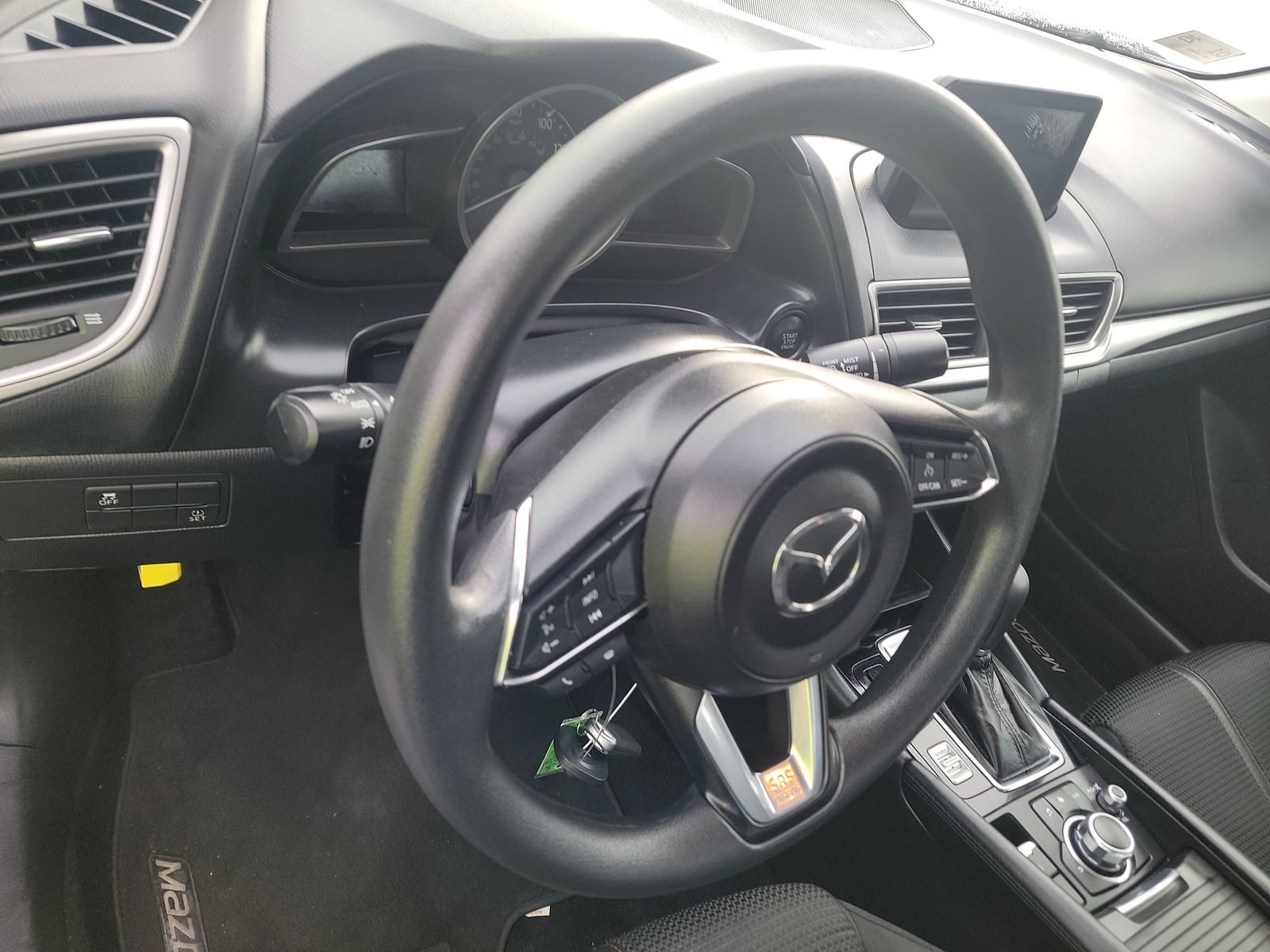 2018 MAZDA MAZDA3 Sport FWD