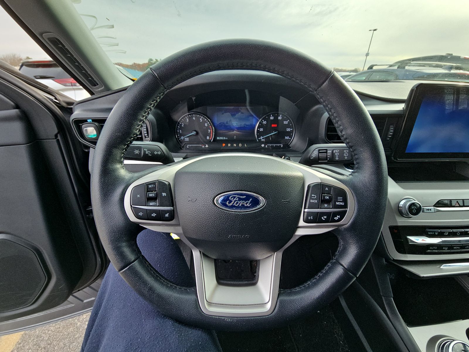 2022 Ford Explorer XLT AWD