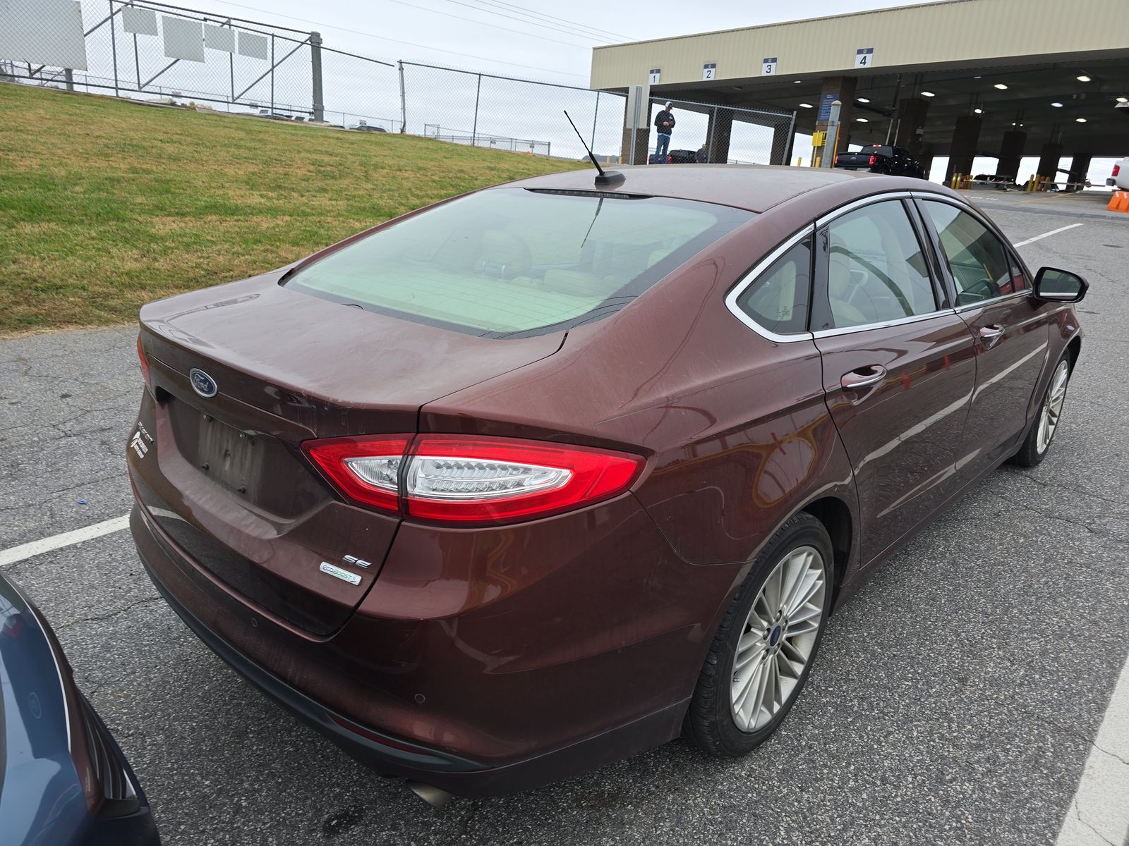 2015 Ford Fusion SE FWD