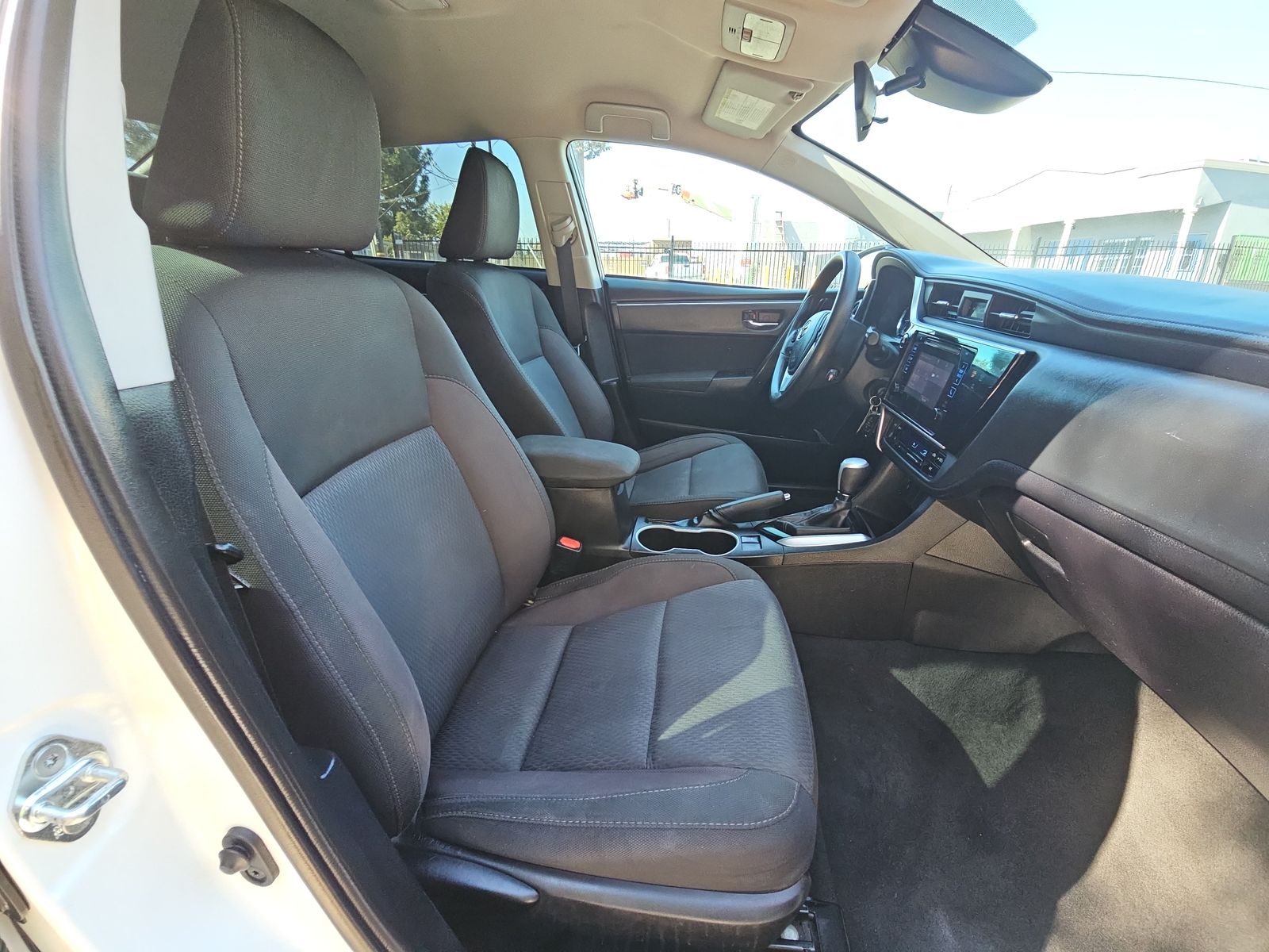 2017 Toyota Corolla LE FWD