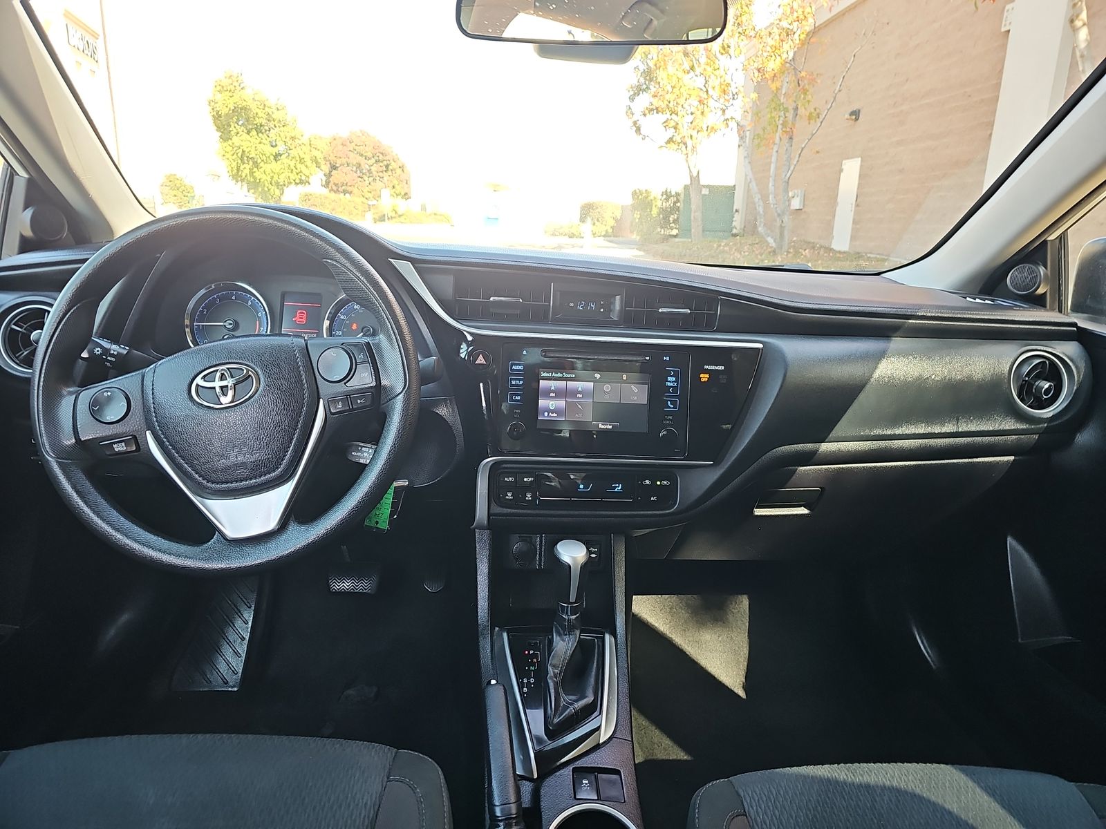 2017 Toyota Corolla LE FWD