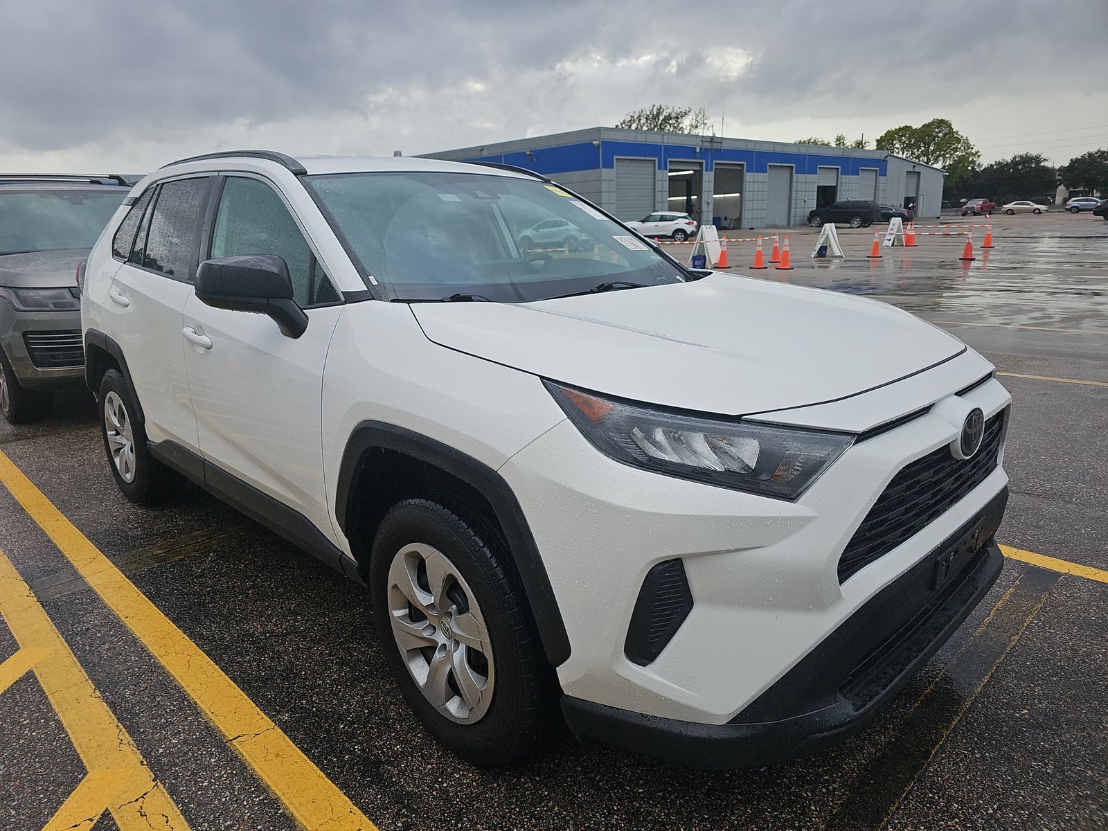 2021 Toyota RAV4 LE FWD