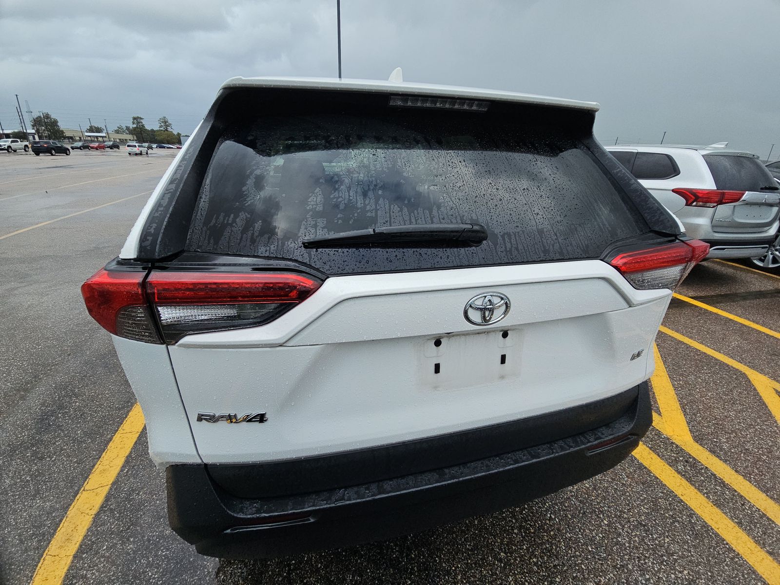 2021 Toyota RAV4 LE FWD