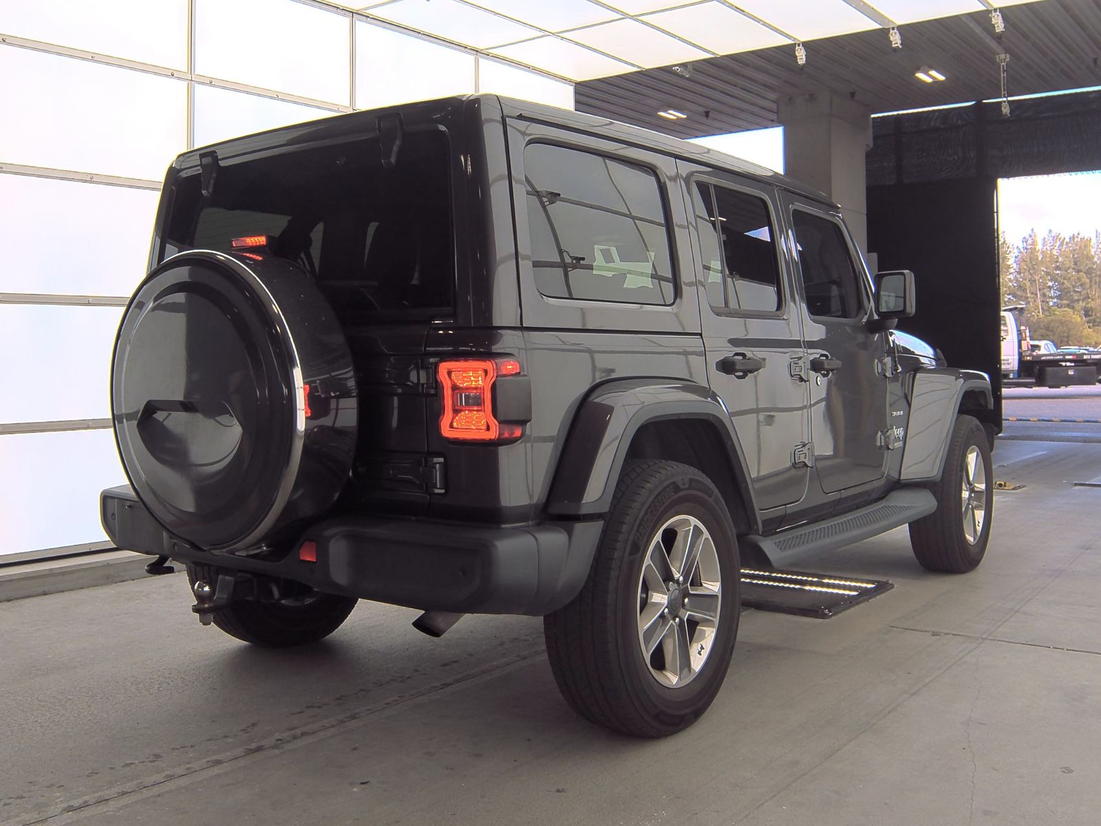 2020 Jeep Wrangler Unlimited Sahara AWD