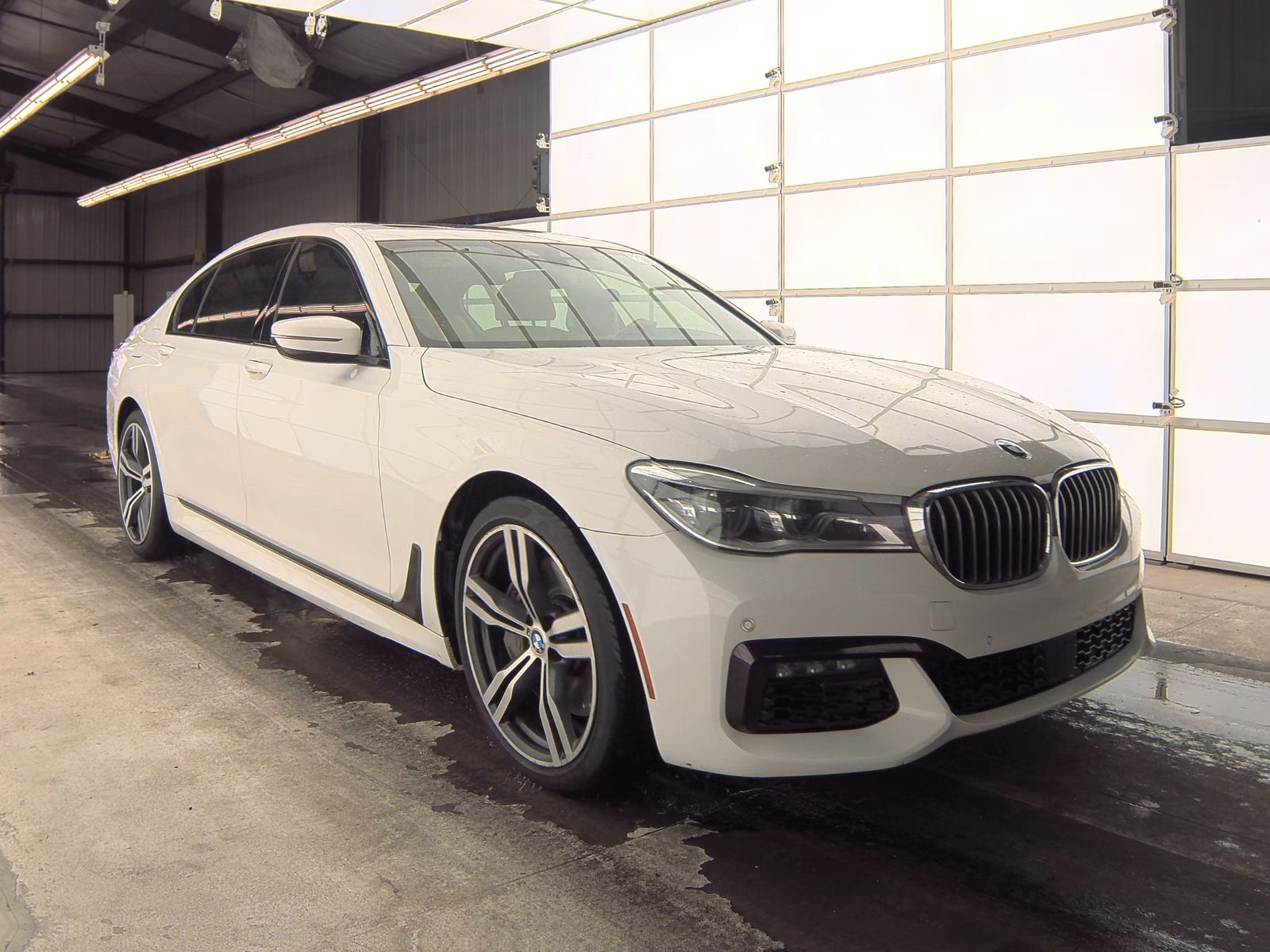 2018 BMW 7 Series 750i RWD