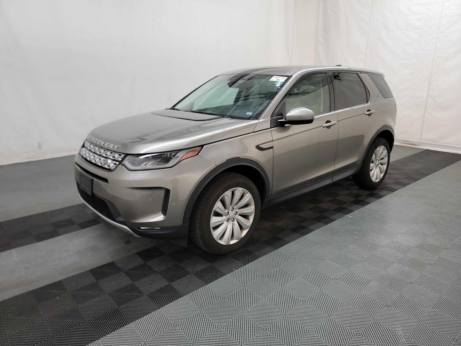 2020 Land Rover Discovery Sport SE