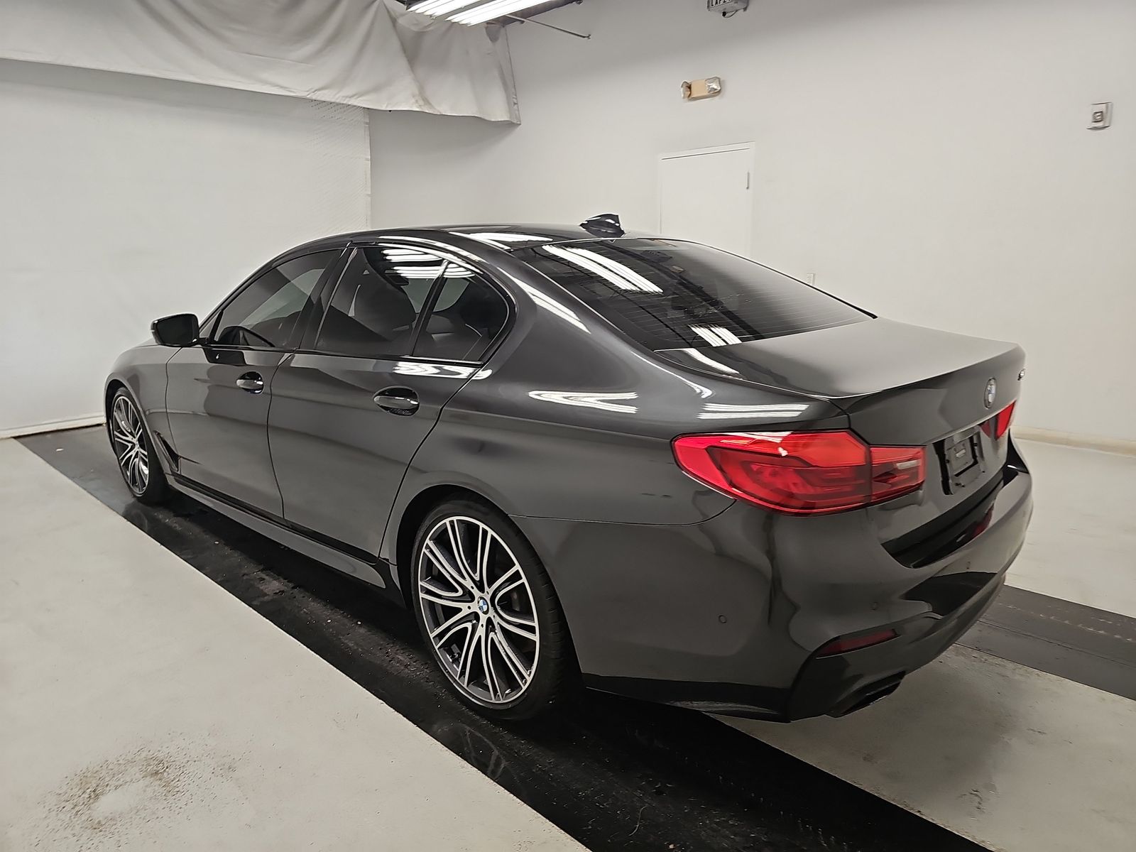 2019 BMW 5 Series 540i RWD