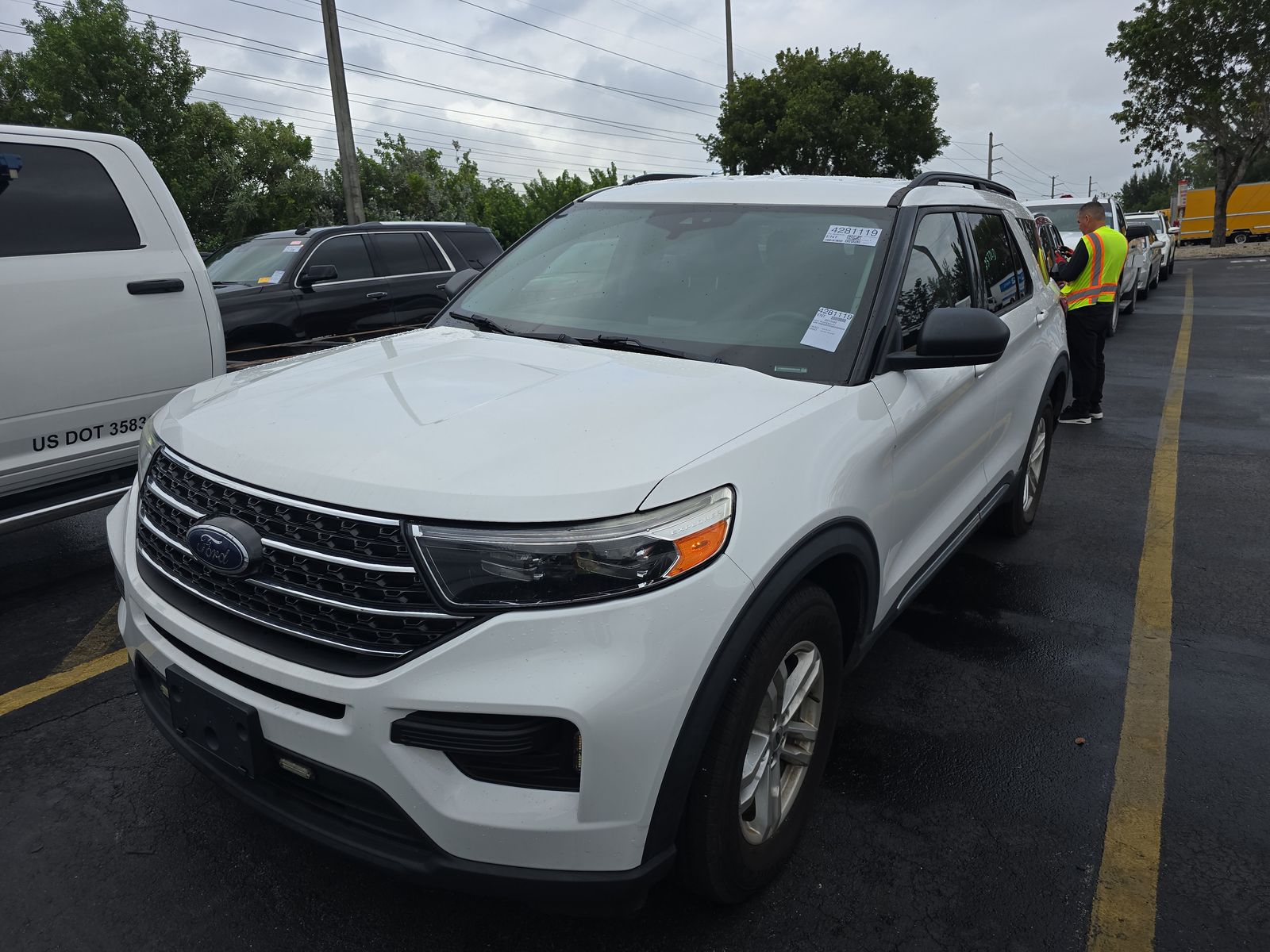 2021 Ford Explorer XLT AWD