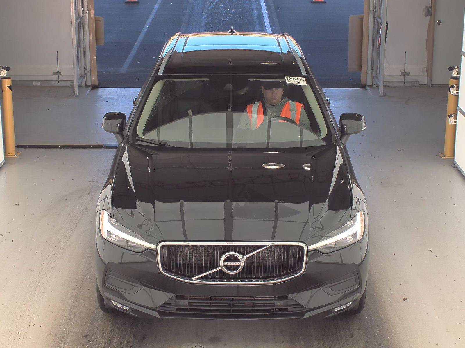 2021 Volvo XC60 T6 Momentum AWD