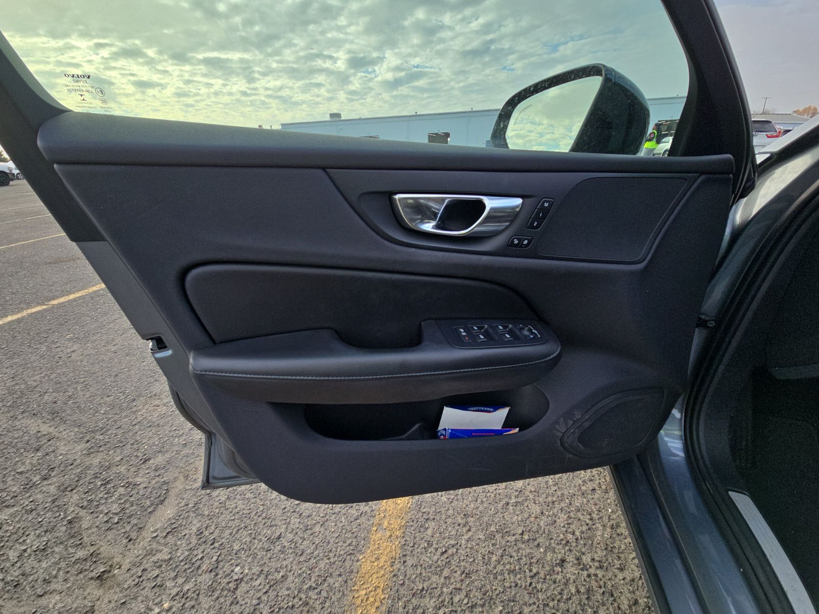 2021 Volvo S60 T5 Momentum AWD