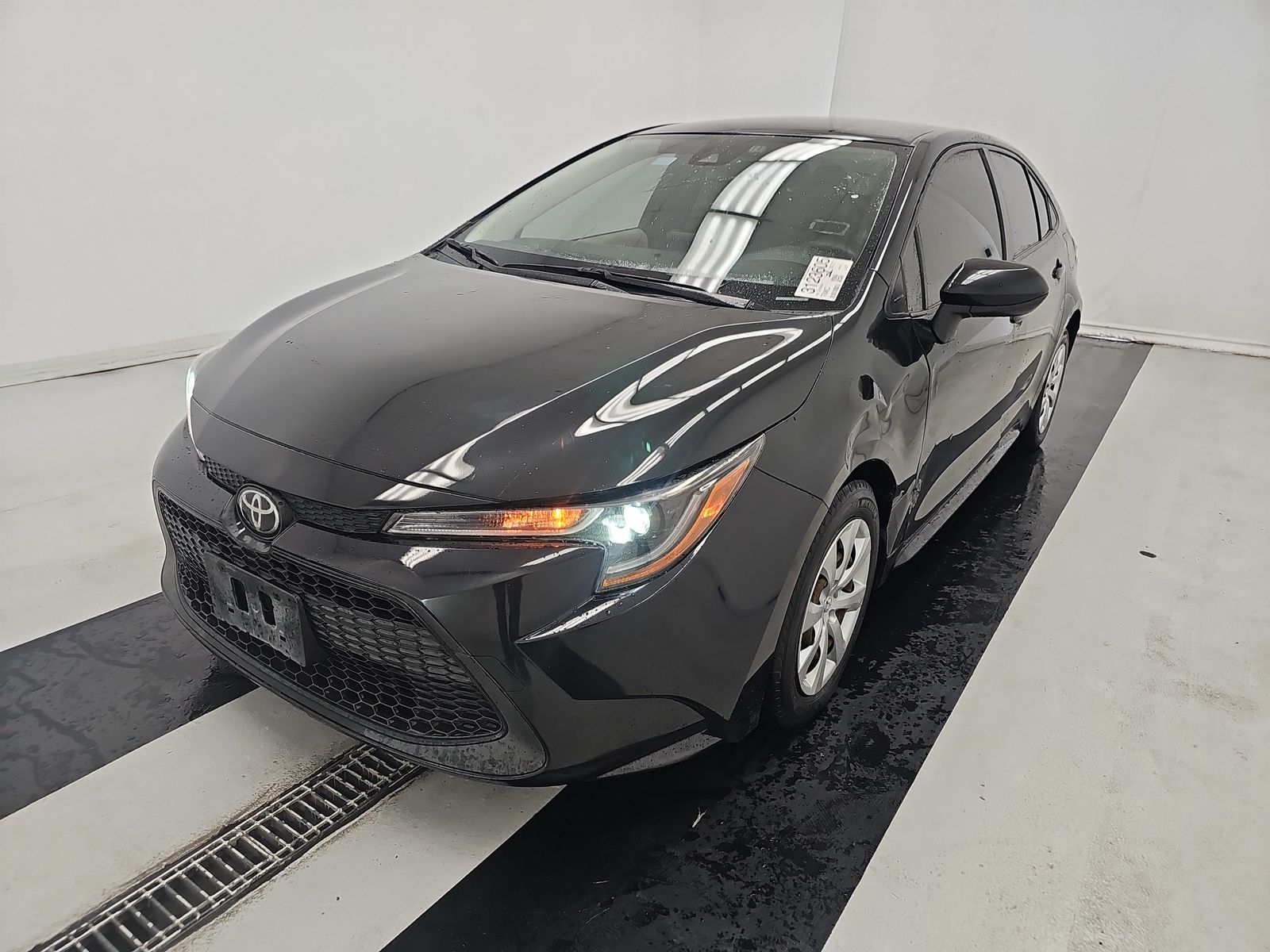 2020 Toyota Corolla LE FWD