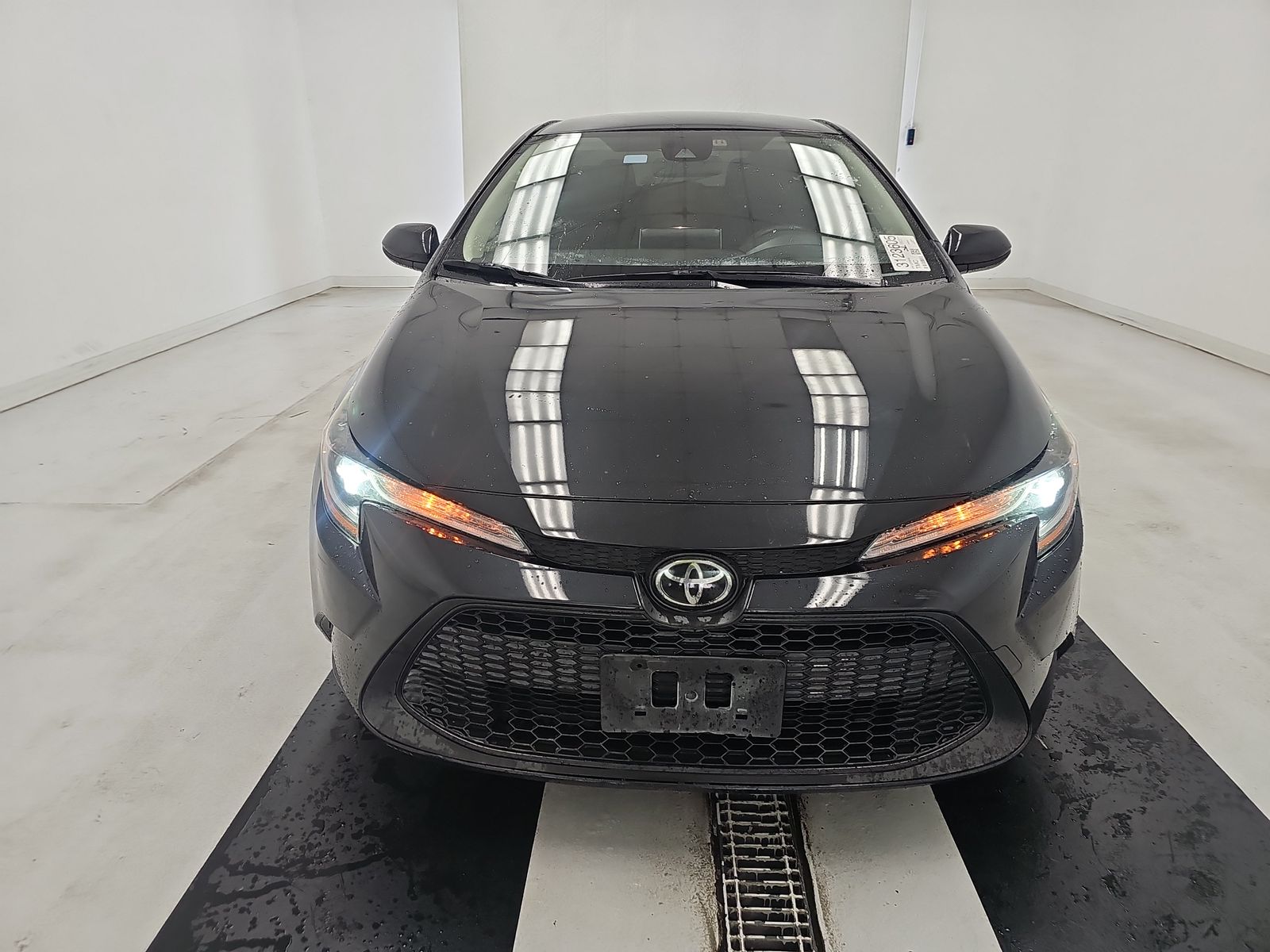 2020 Toyota Corolla LE FWD