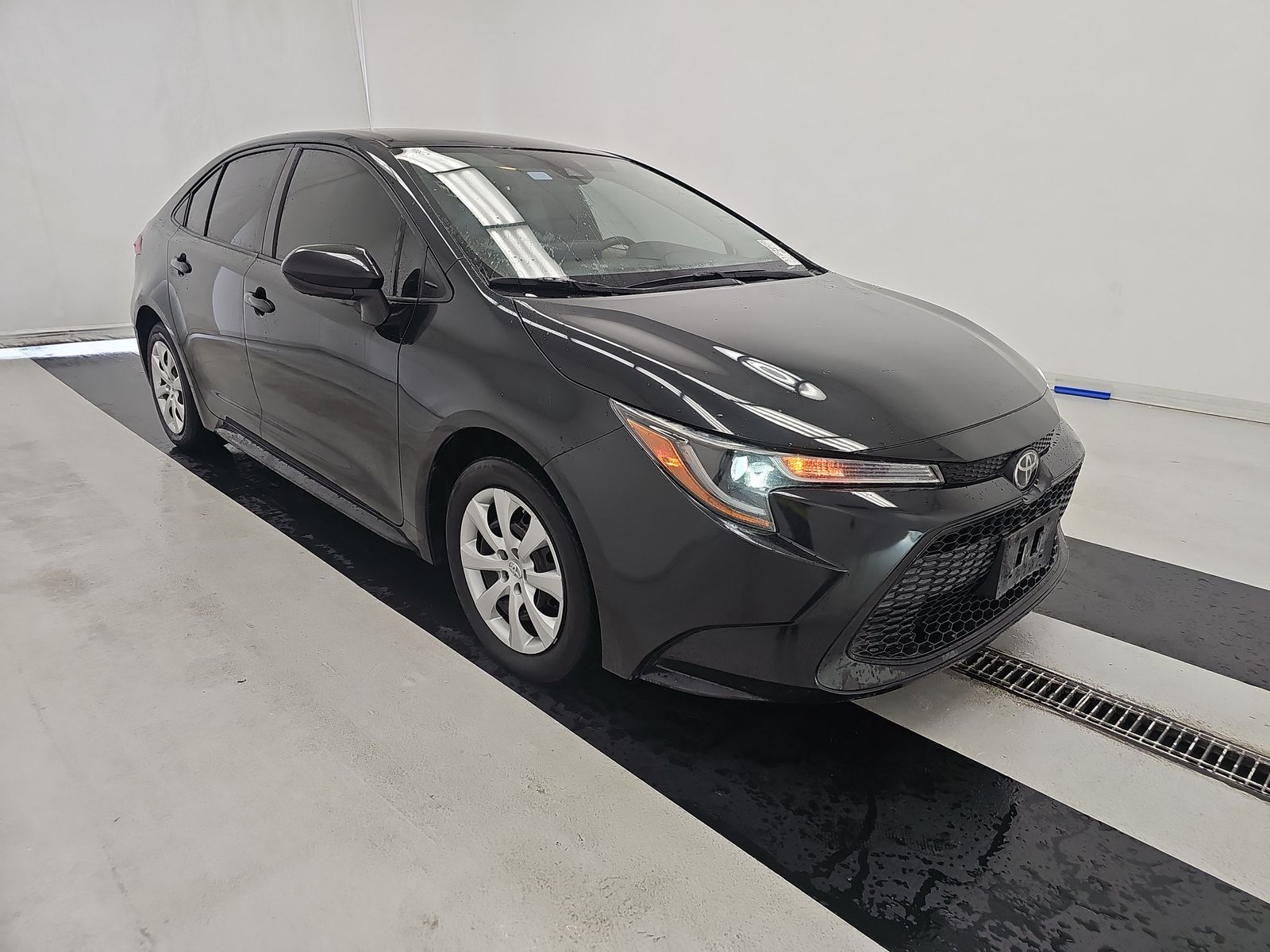 2020 Toyota Corolla LE FWD