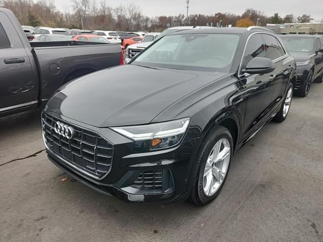 2022 Audi Q8 Premium