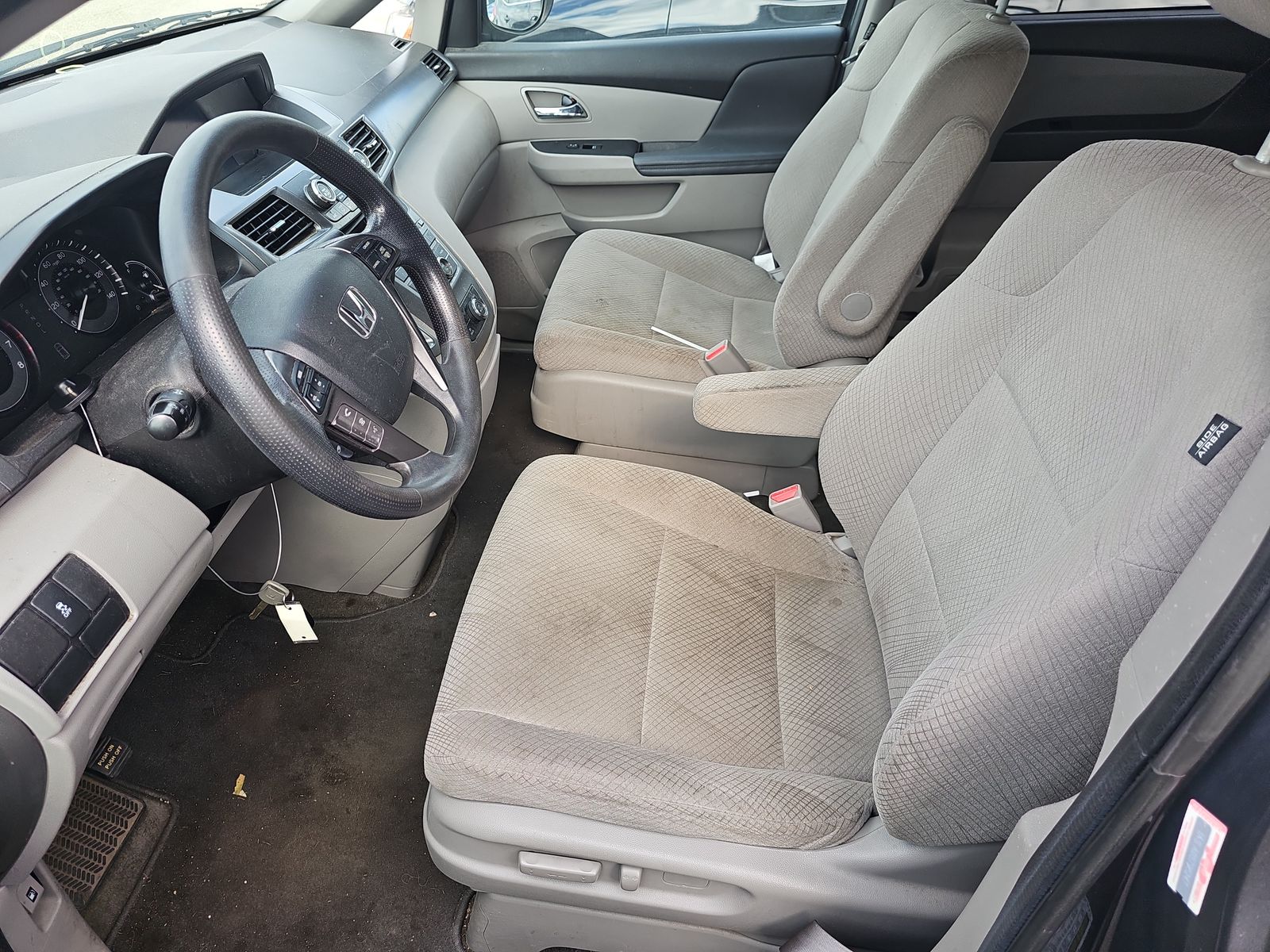 2014 Honda Odyssey LX FWD