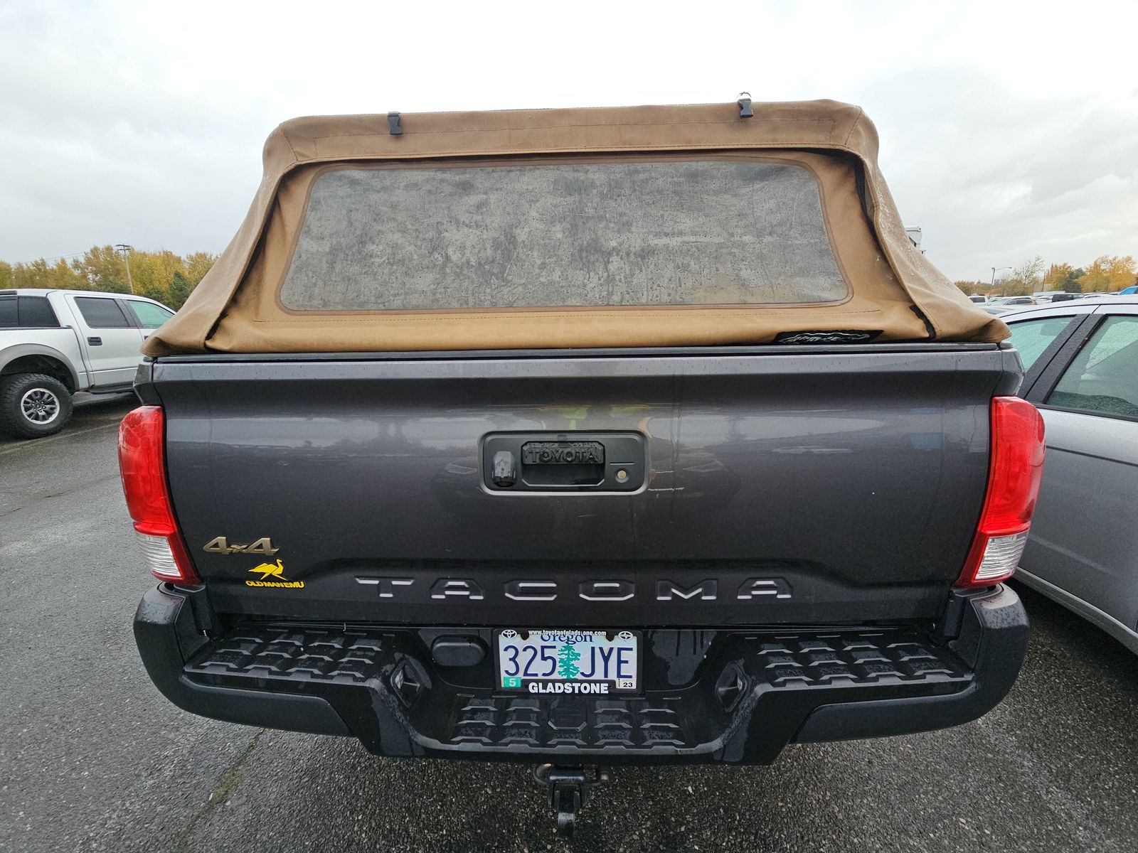 2017 Toyota Tacoma SR AWD