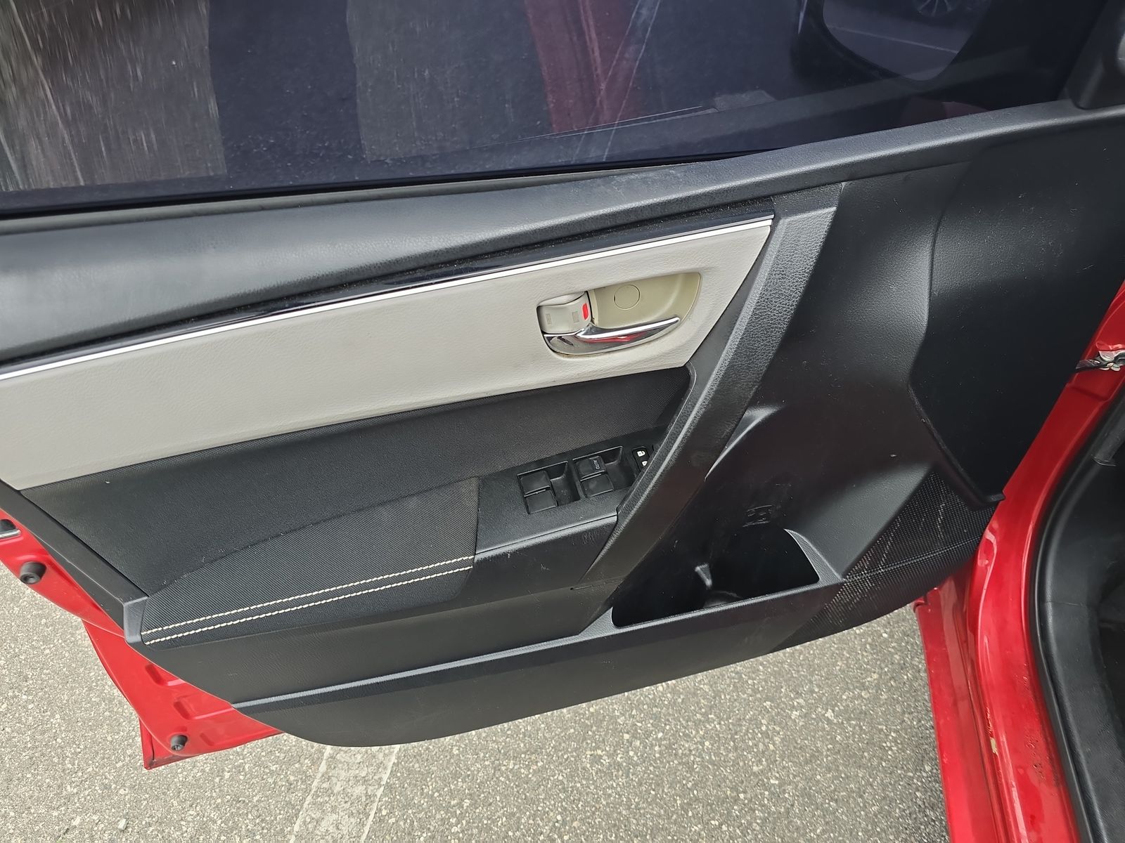 2018 Toyota Corolla LE FWD