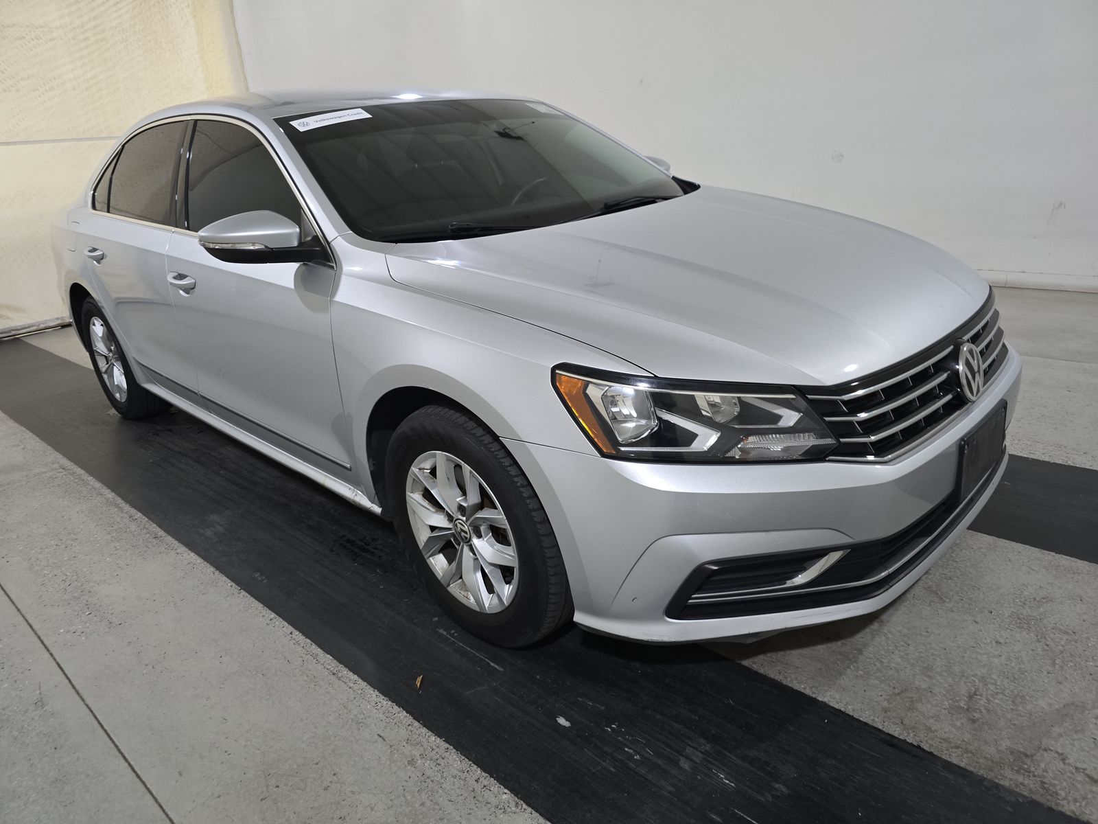 2017 Volkswagen Passat 1.8T S FWD