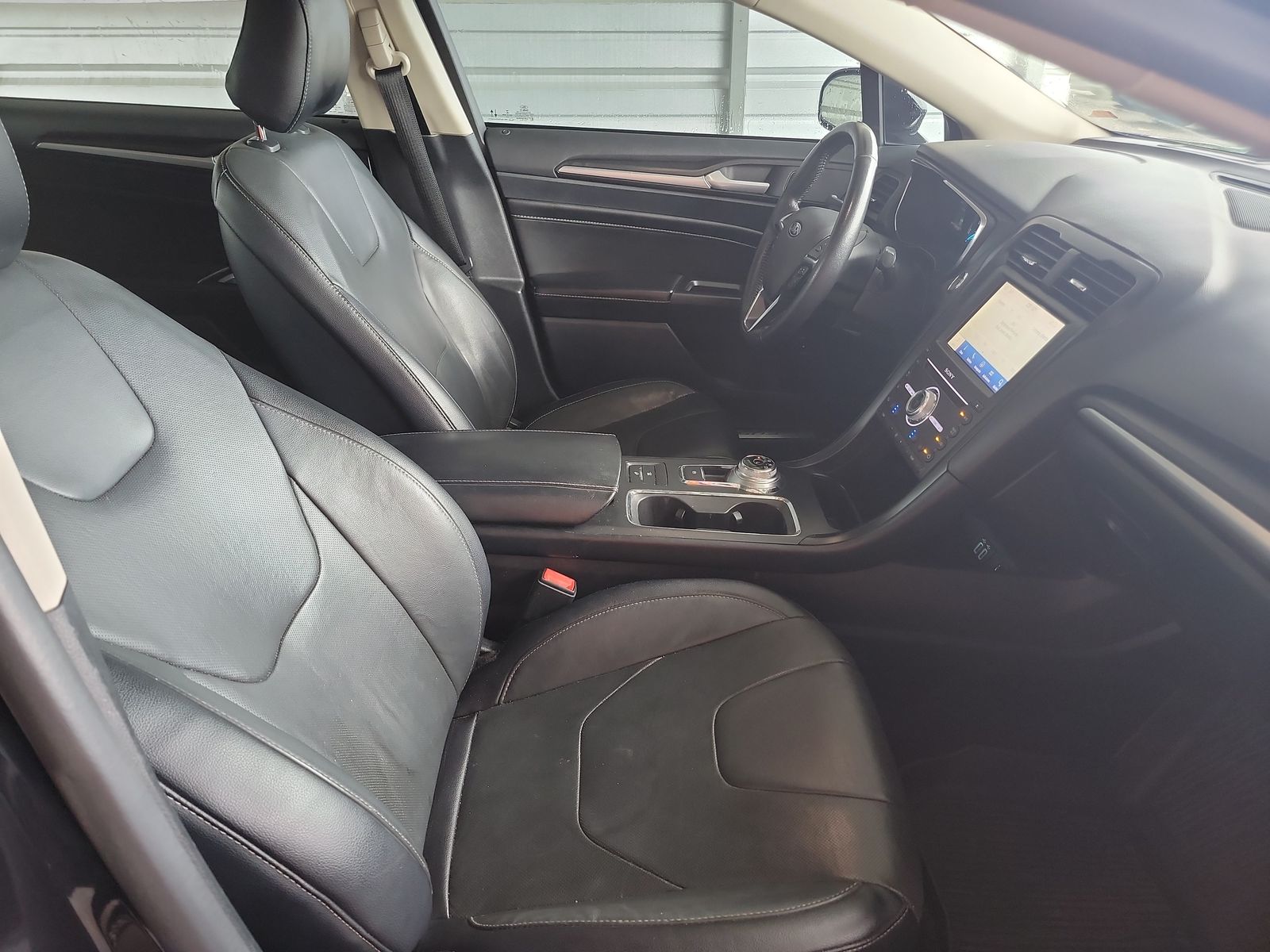 2020 Ford Fusion Hybrid Titanium FWD