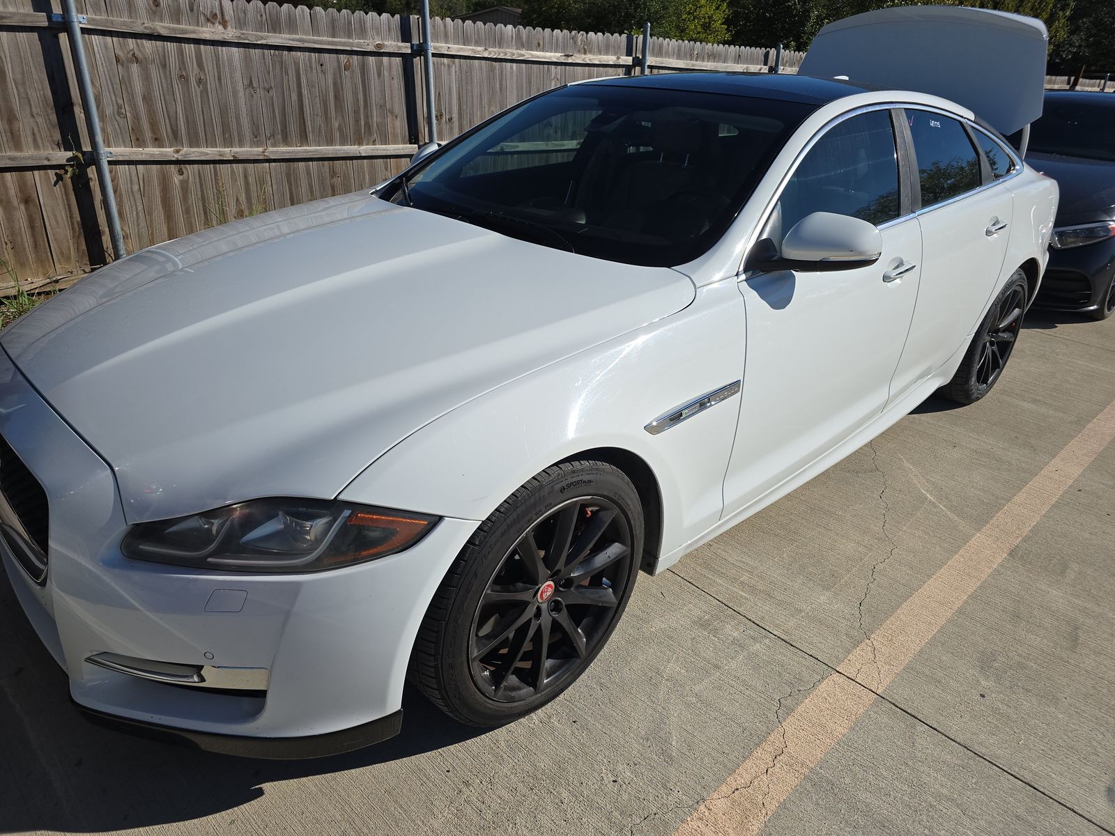 2016 Jaguar XJ R-Sport FWD