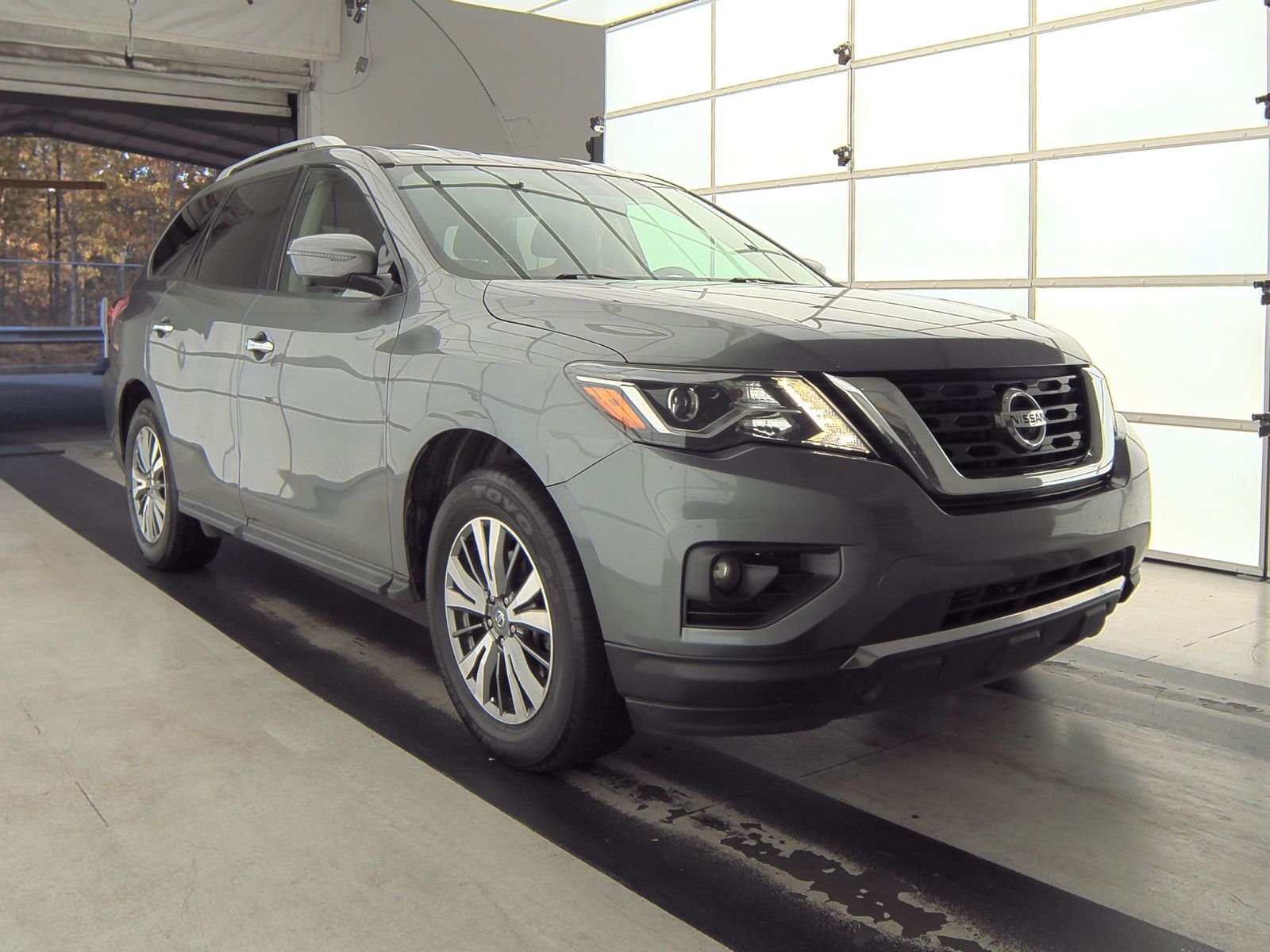 2020 Nissan Pathfinder SL FWD