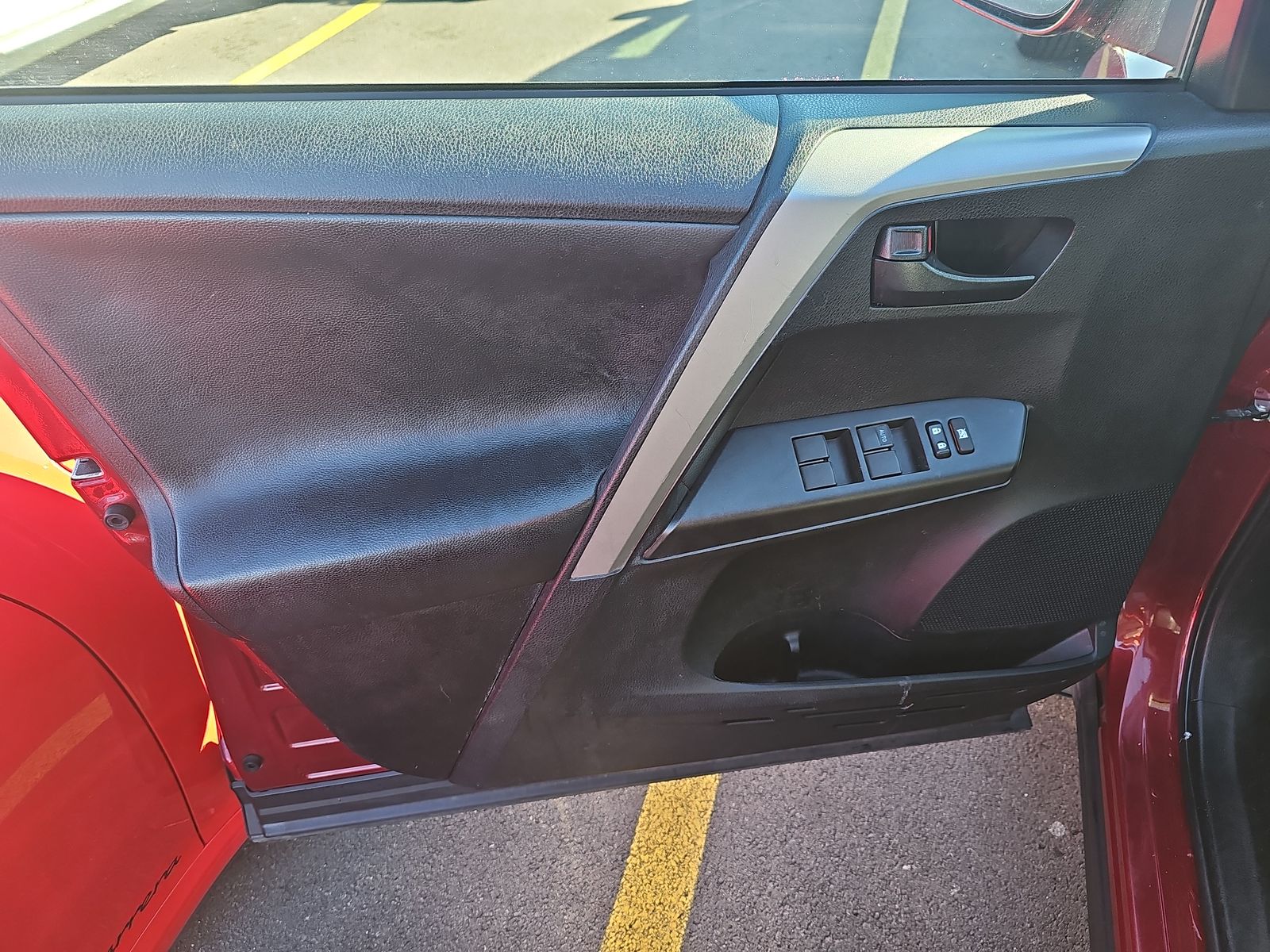 2018 Toyota RAV4 LE FWD