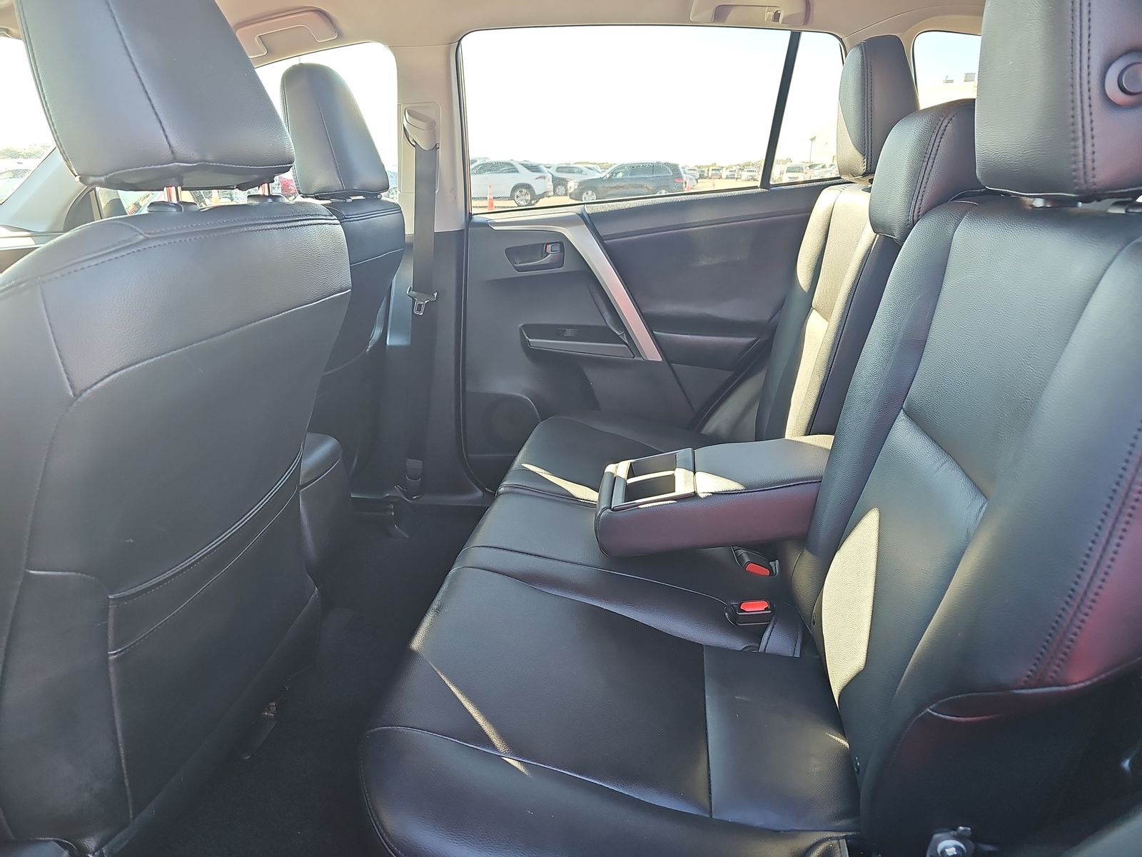 2018 Toyota RAV4 LE FWD