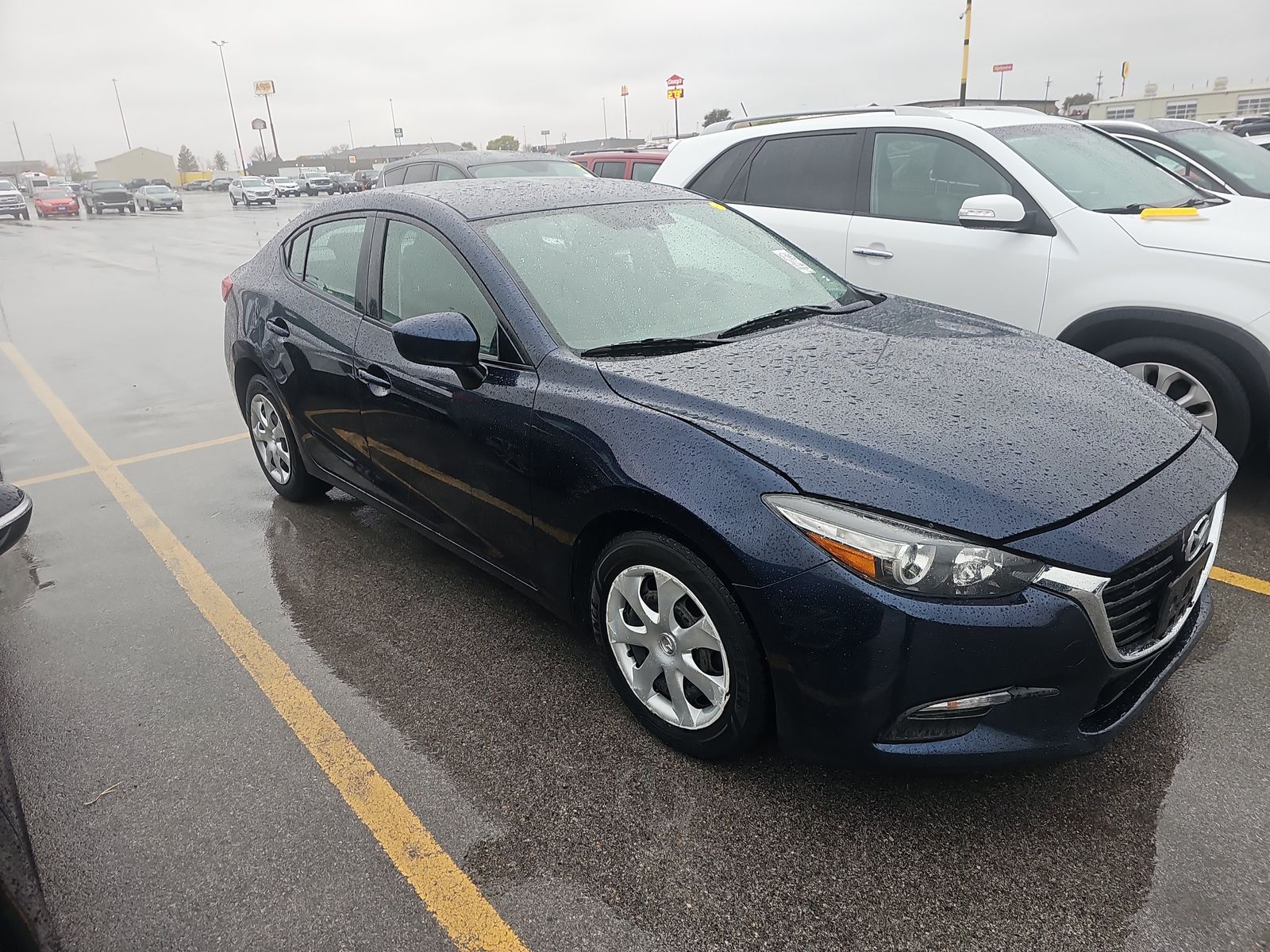 2017 MAZDA MAZDA3 Sport FWD