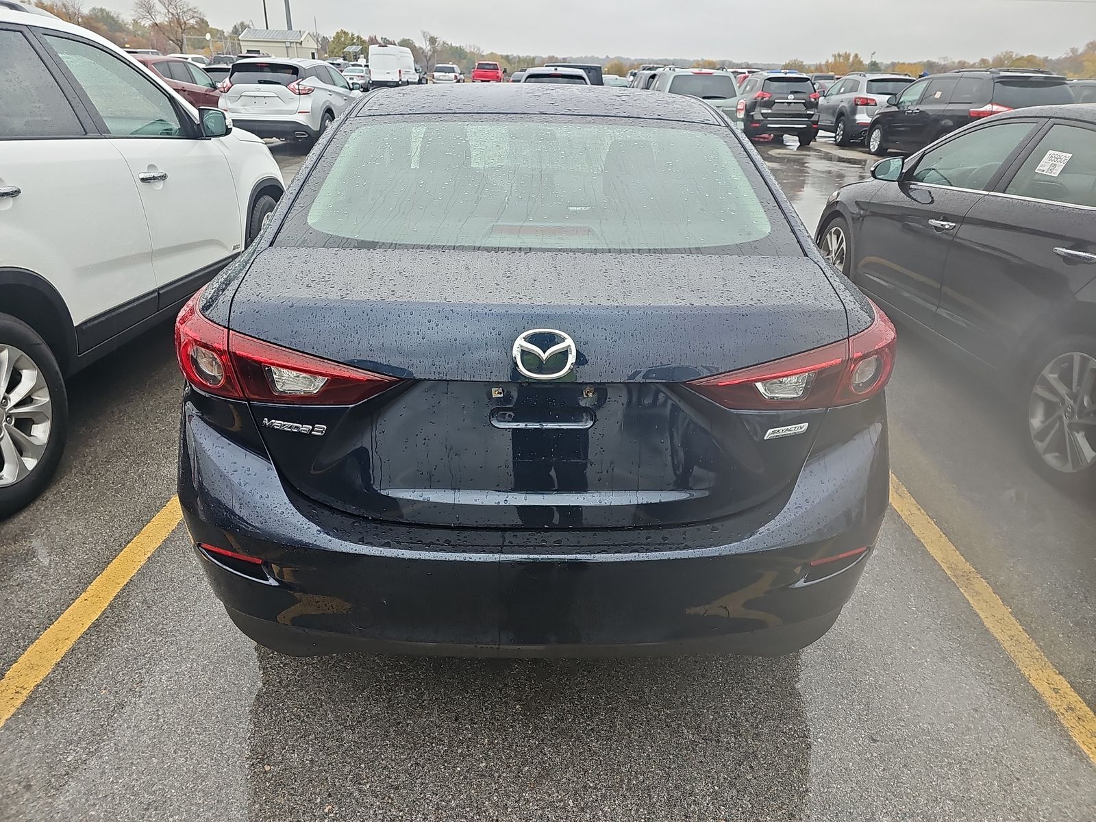 2017 MAZDA MAZDA3 Sport FWD