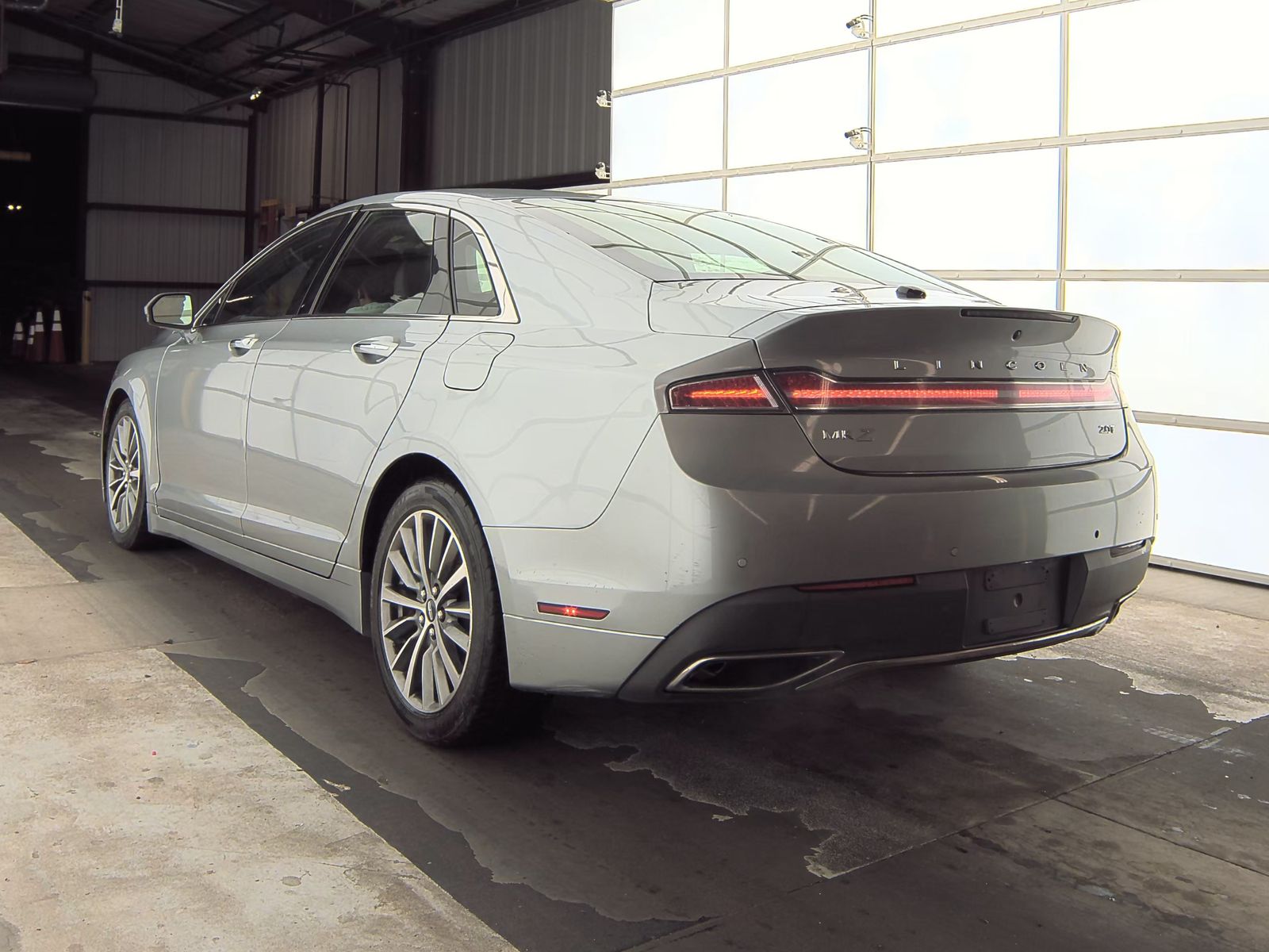 2020 Lincoln MKZ Standard FWD