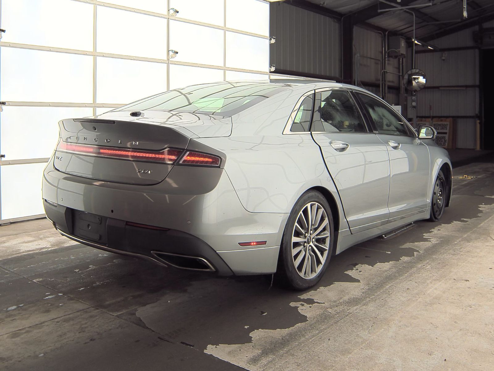 2020 Lincoln MKZ Standard FWD