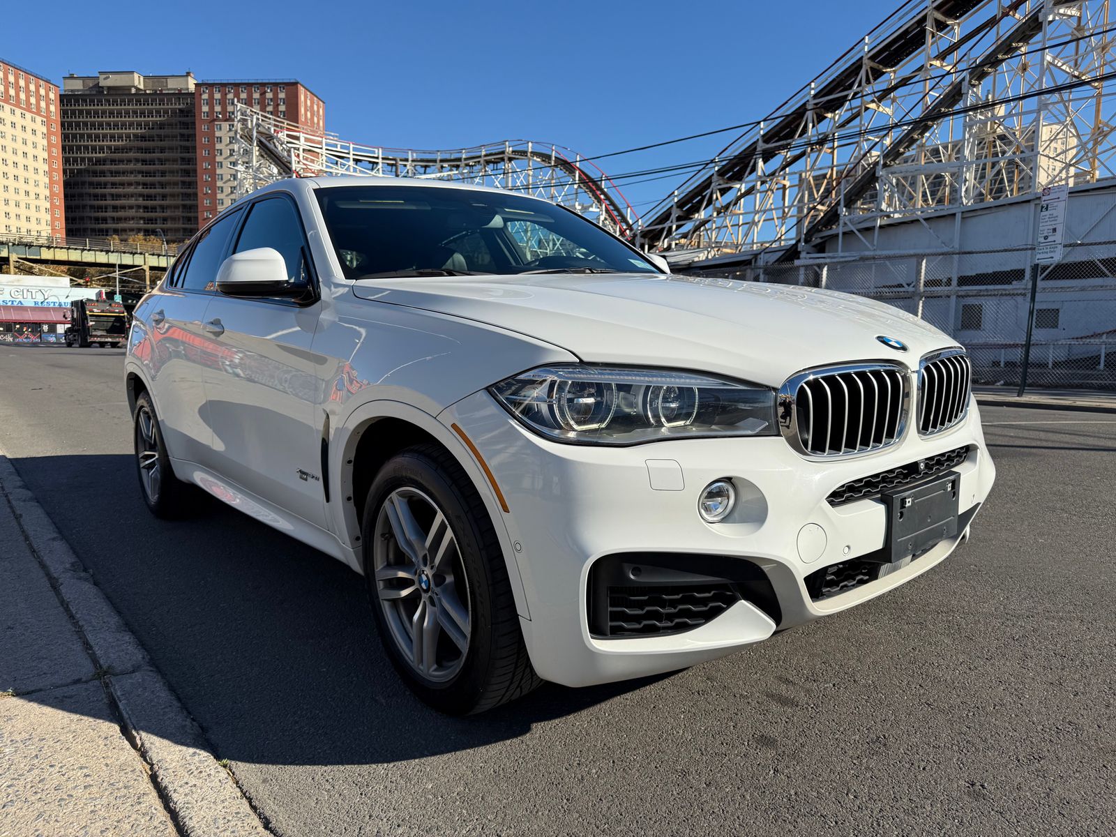 2015 BMW X6 Sports Activity Vehicle xDrive50i M SPORT LINE