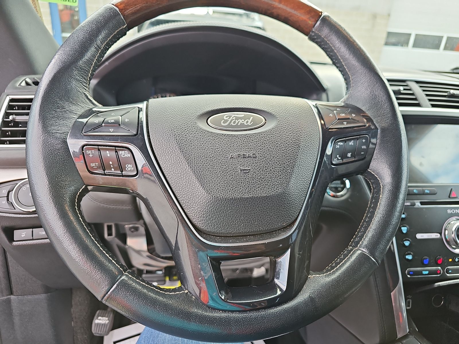 2018 Ford Explorer Platinum AWD