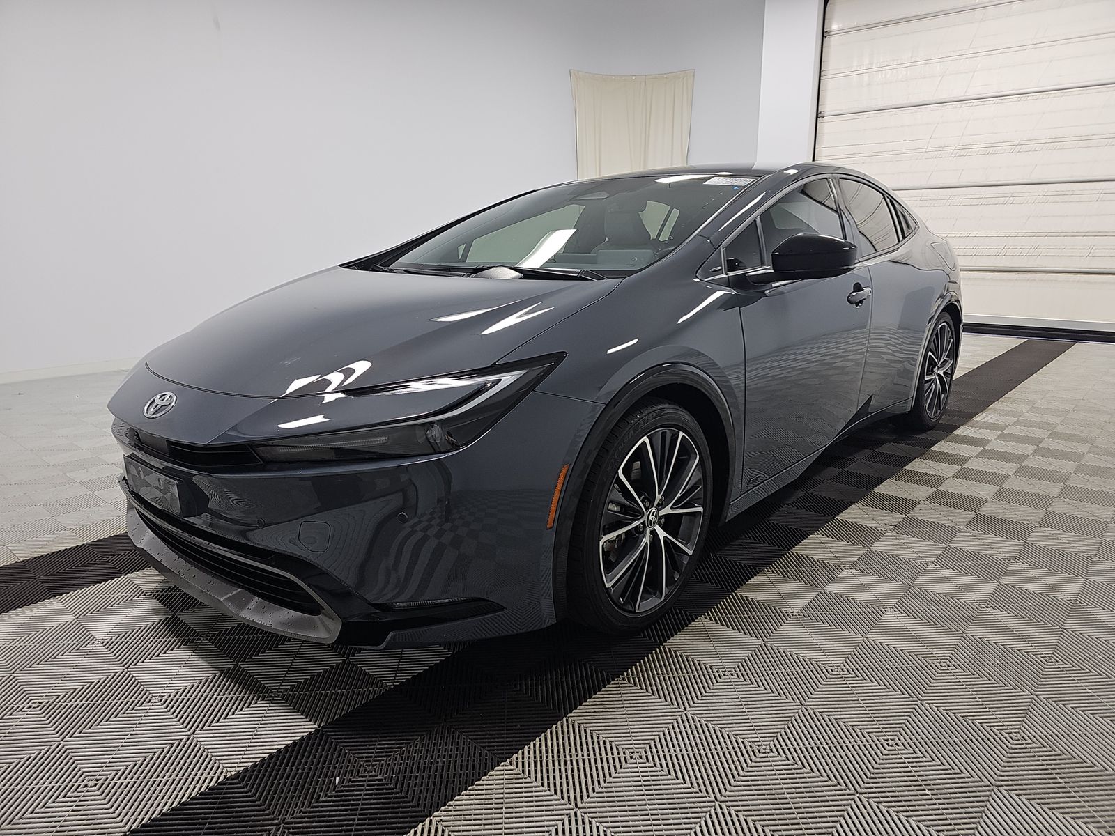 2023 Toyota Prius XLE