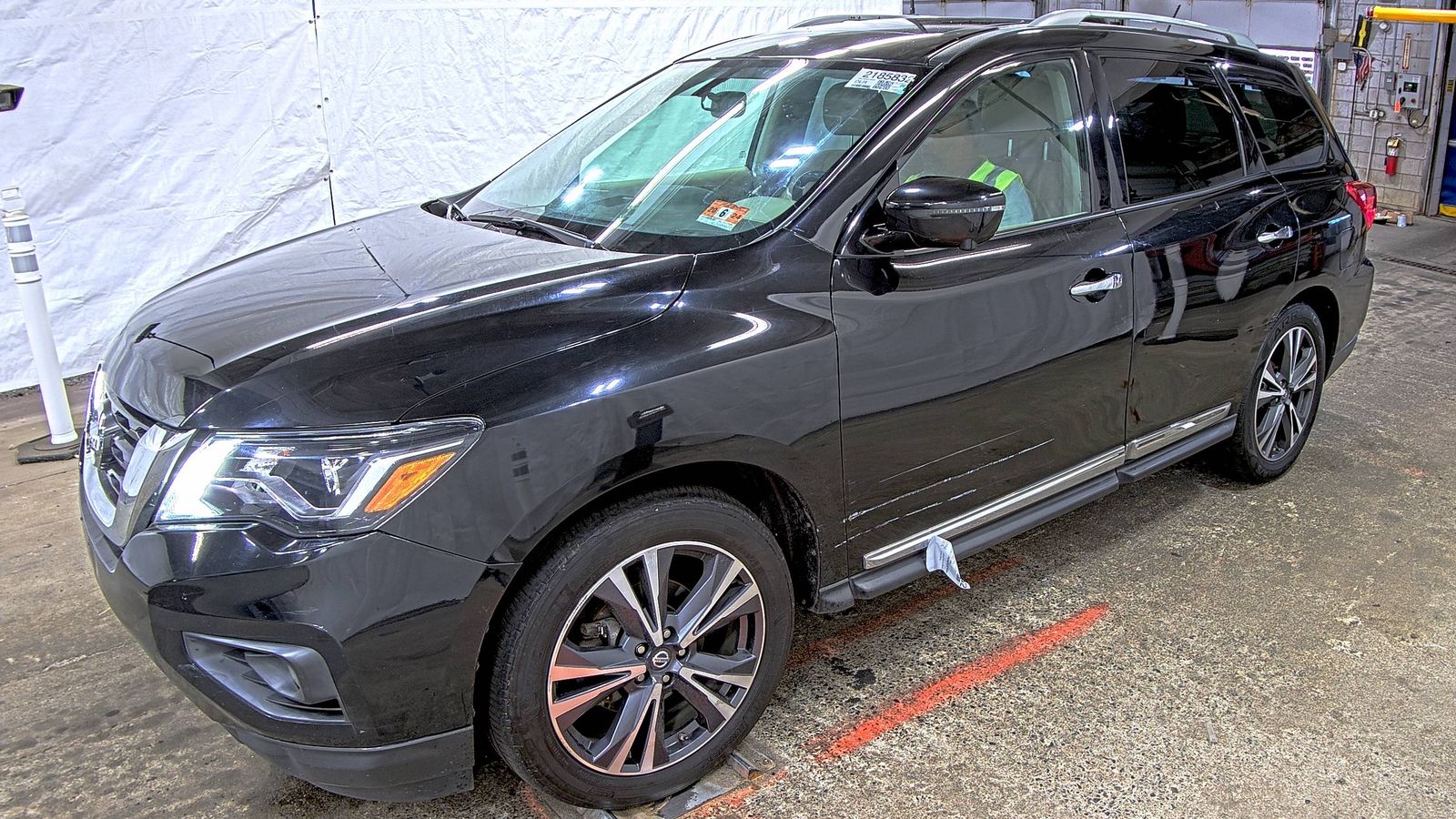 2017 Nissan Pathfinder Platinum